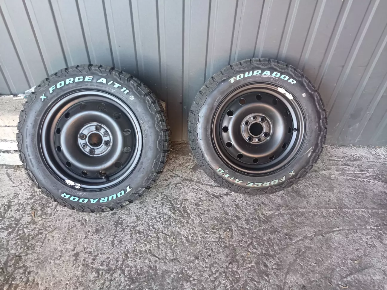 На штатній запасці далеко не заїдеш