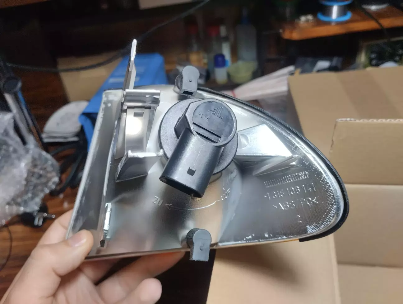 Приїхали навіть з патронами та лампами