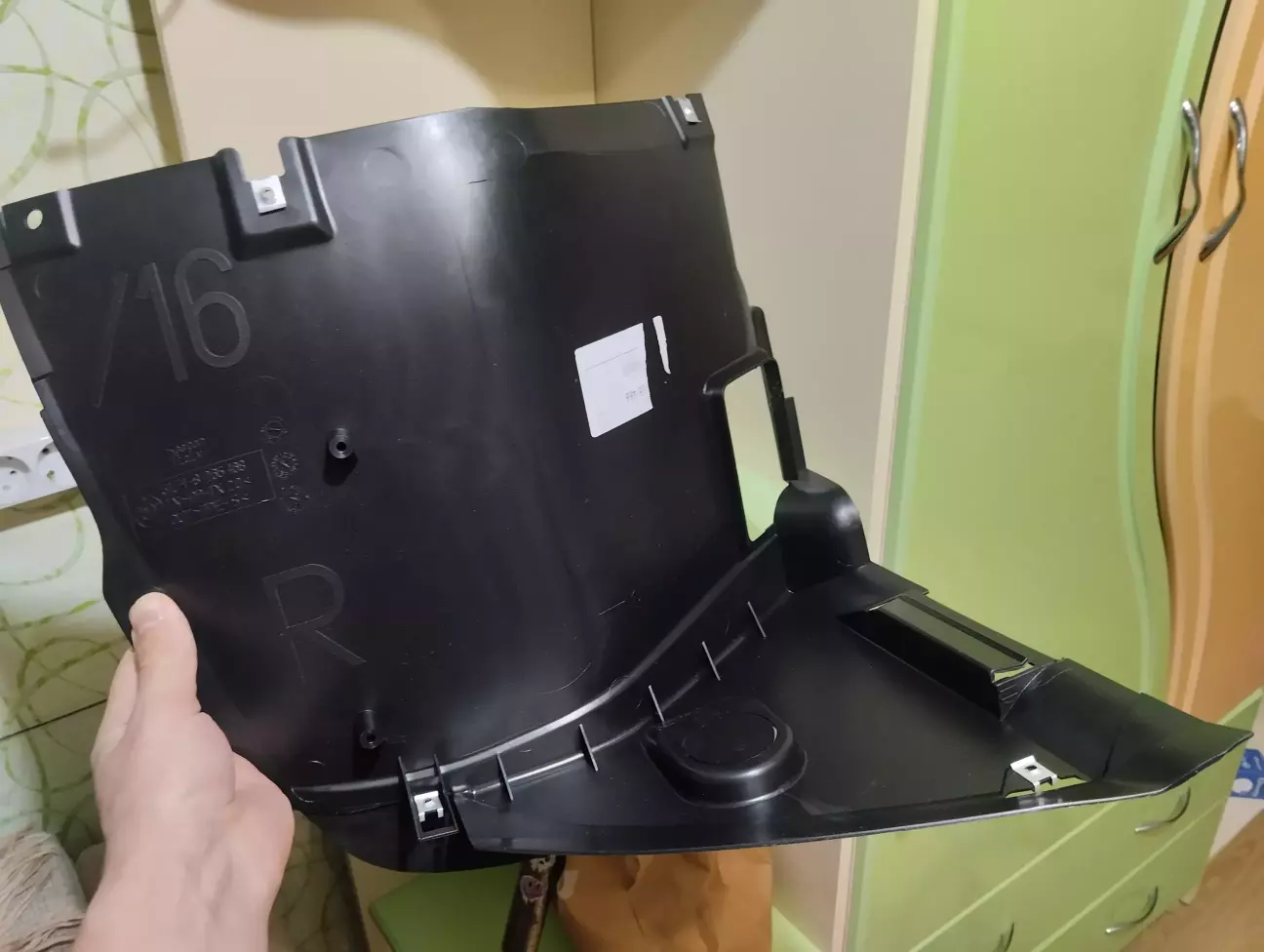 Отже по порядку,локери переднього бампера