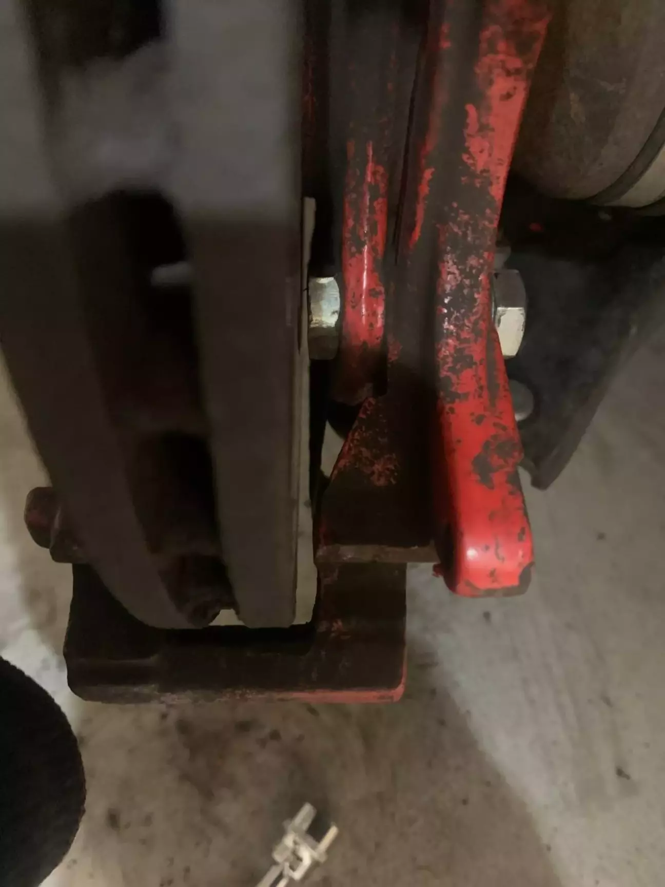 Зазор ідеальний, в поворотах не тре.