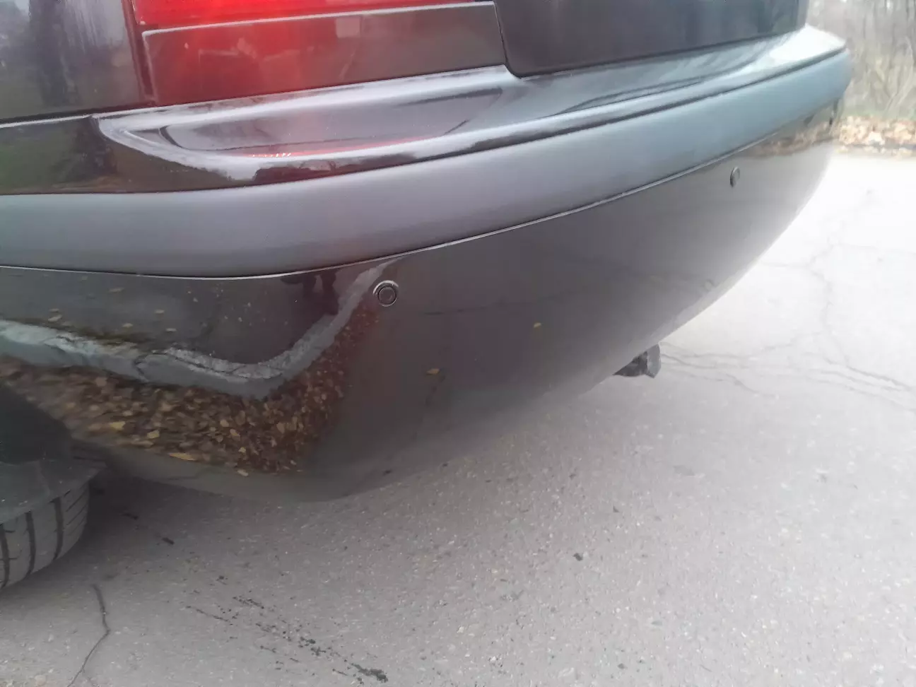 Дороблений варіант. Молдинг пофарбували матовой фарбою, бо був страшний.