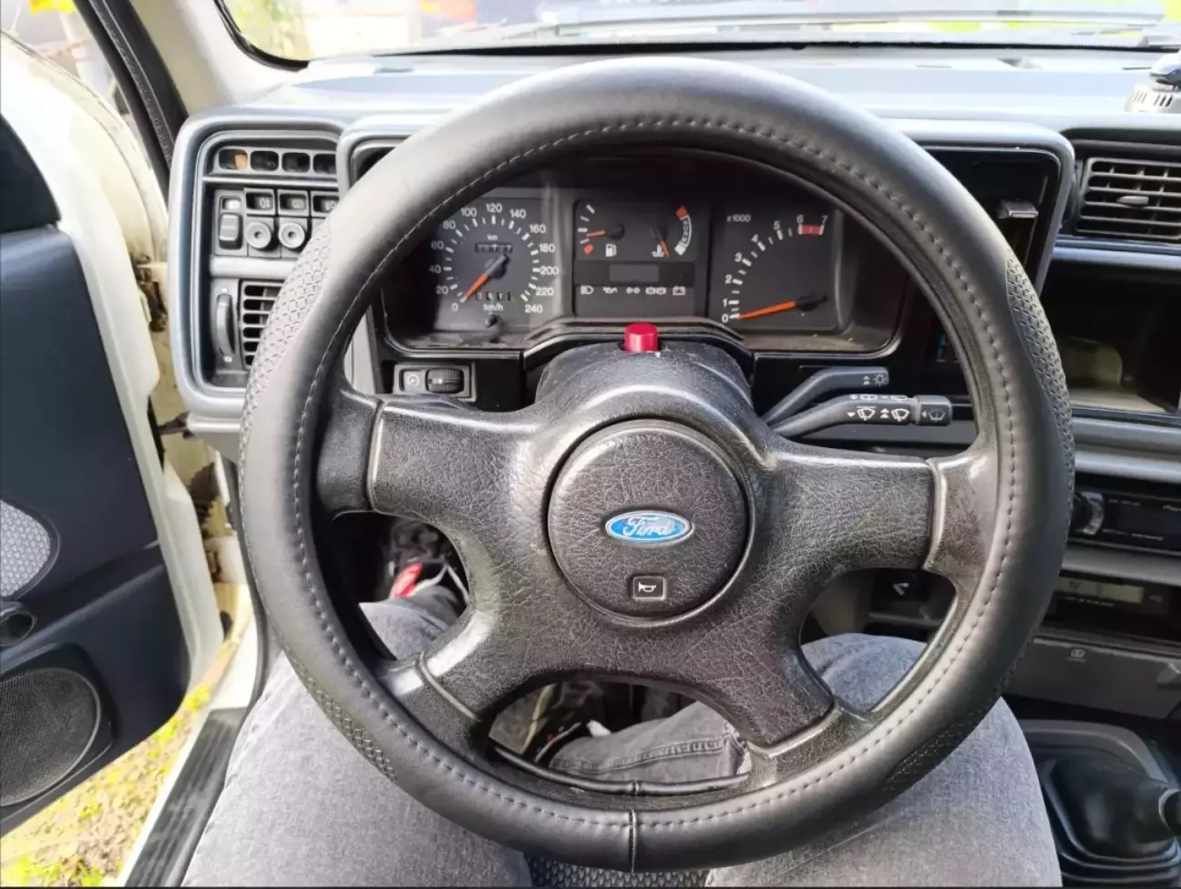 Давно мріяв про шкіряний руль, но користувався чохлом шкіряним