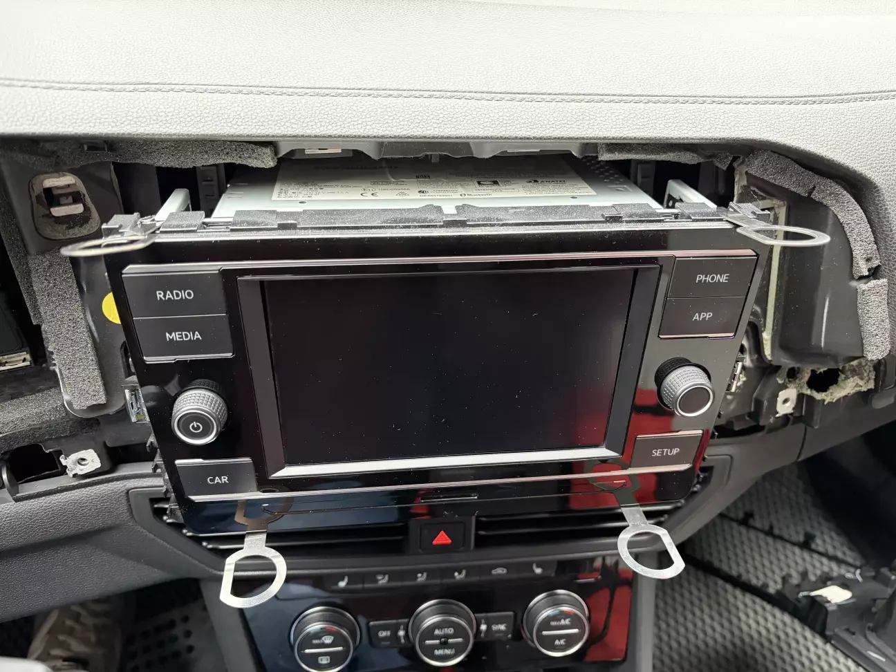 Правильна позиція ключів для демонтажу.