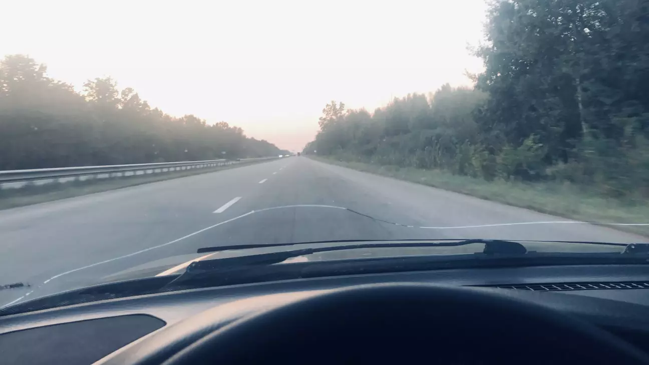 з таким лобовим вона попала до мене