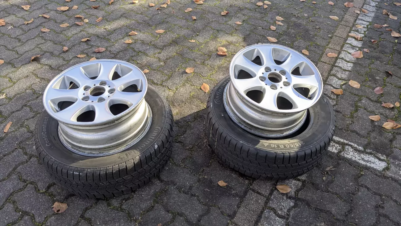 Пояснюю, що це поставити сюди.