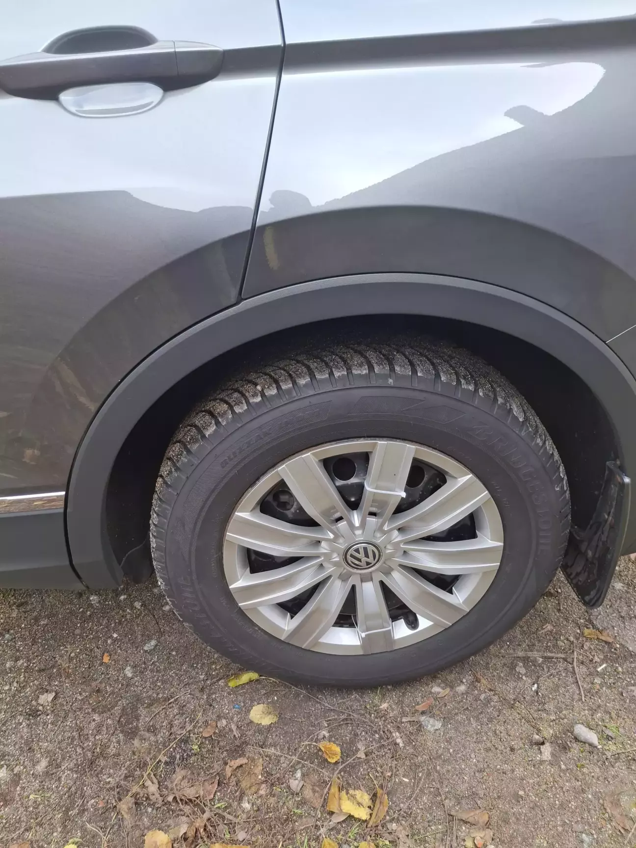 Зимова гума на металевих дисках і ковпаках