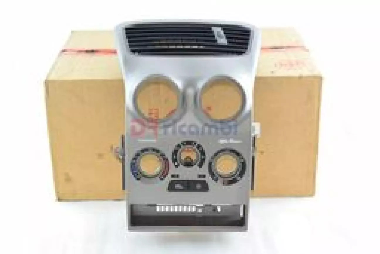 Еще была расцветка «титановый»