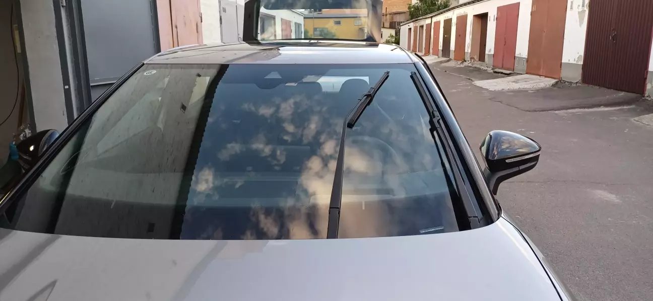 Склоочисники переведені у сервісний режим