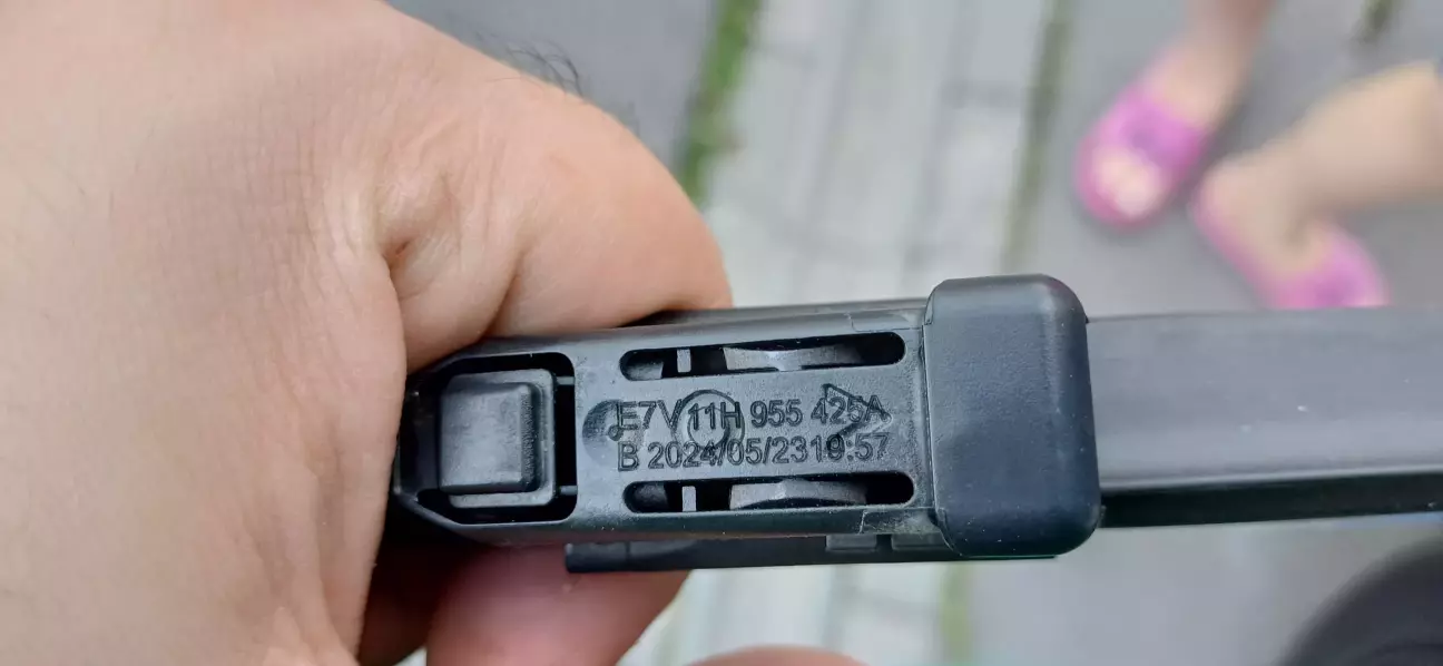 Маркування оригінального склоочисника