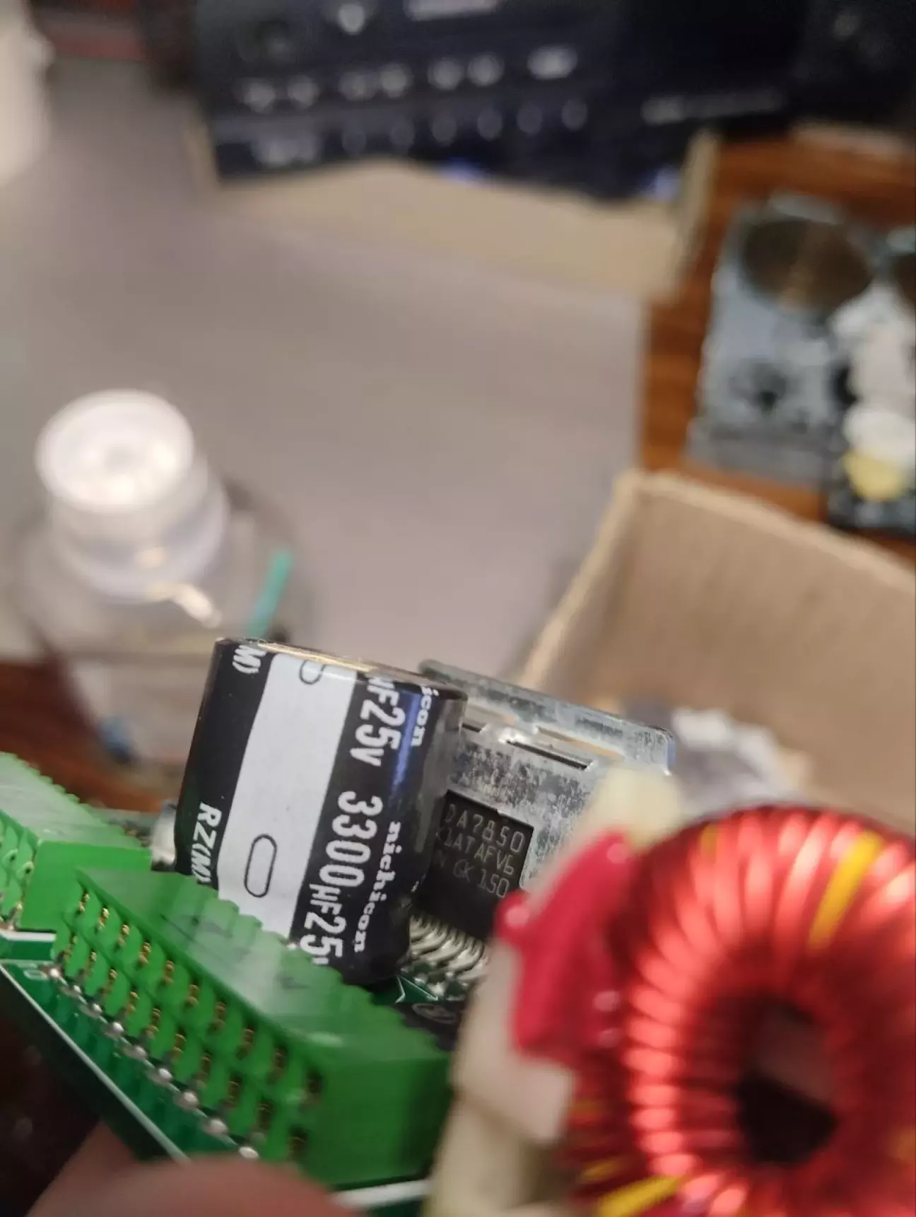 Конденсотар також додав в допомогу штатному