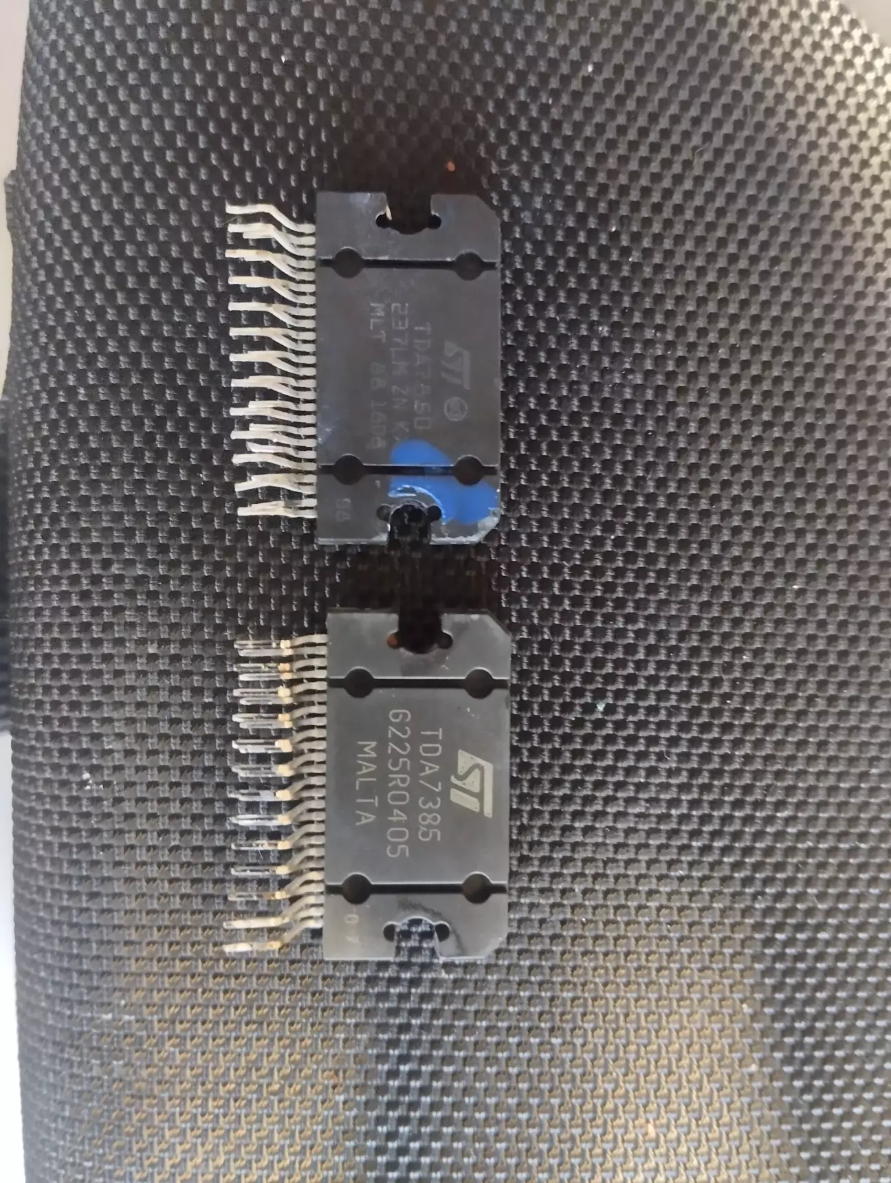 підсилювач звуку TDA7385 замінив на 7850