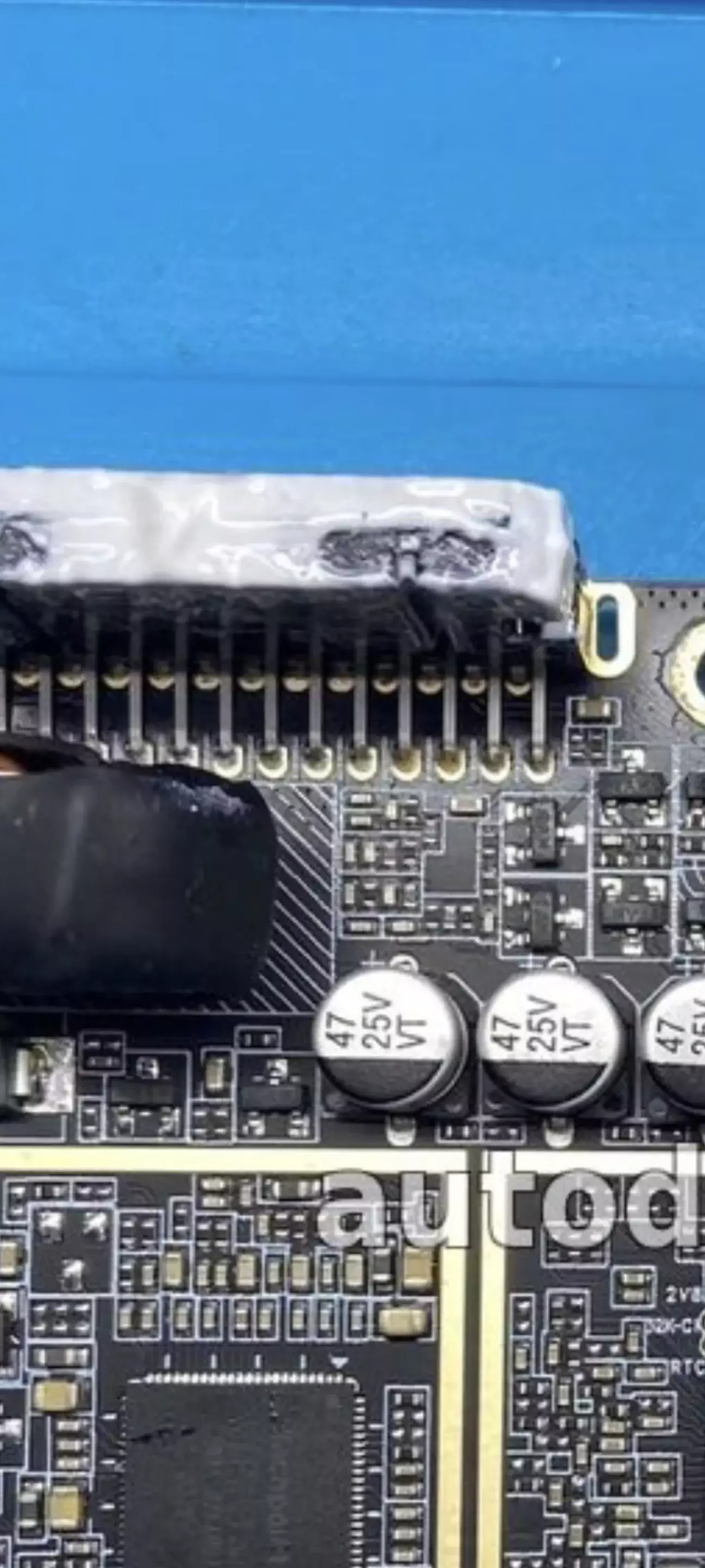 Перепаяв ТDA, тільки паяти паяльною станцією.