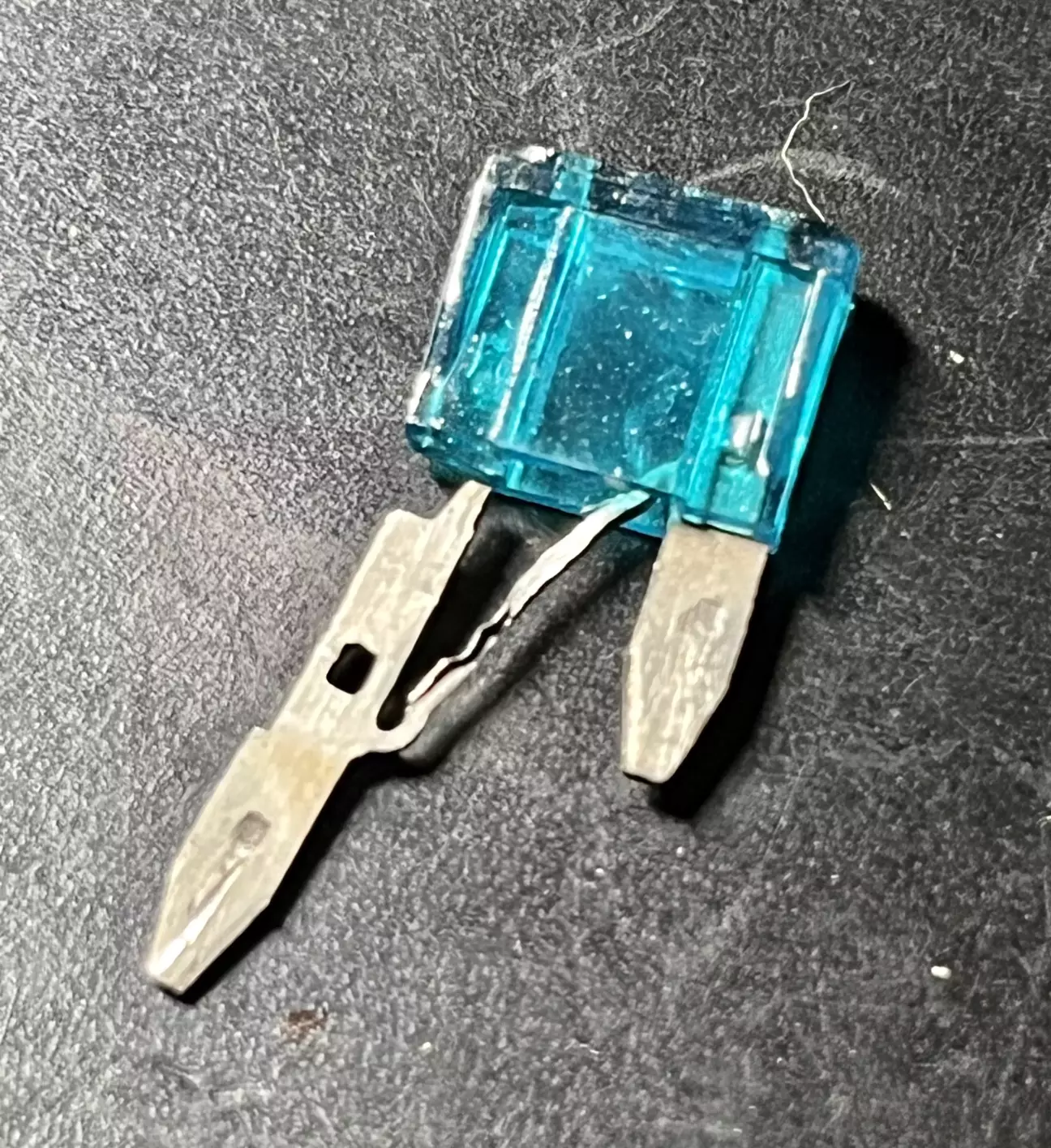 Той самий запобіжник 15А IGCoil