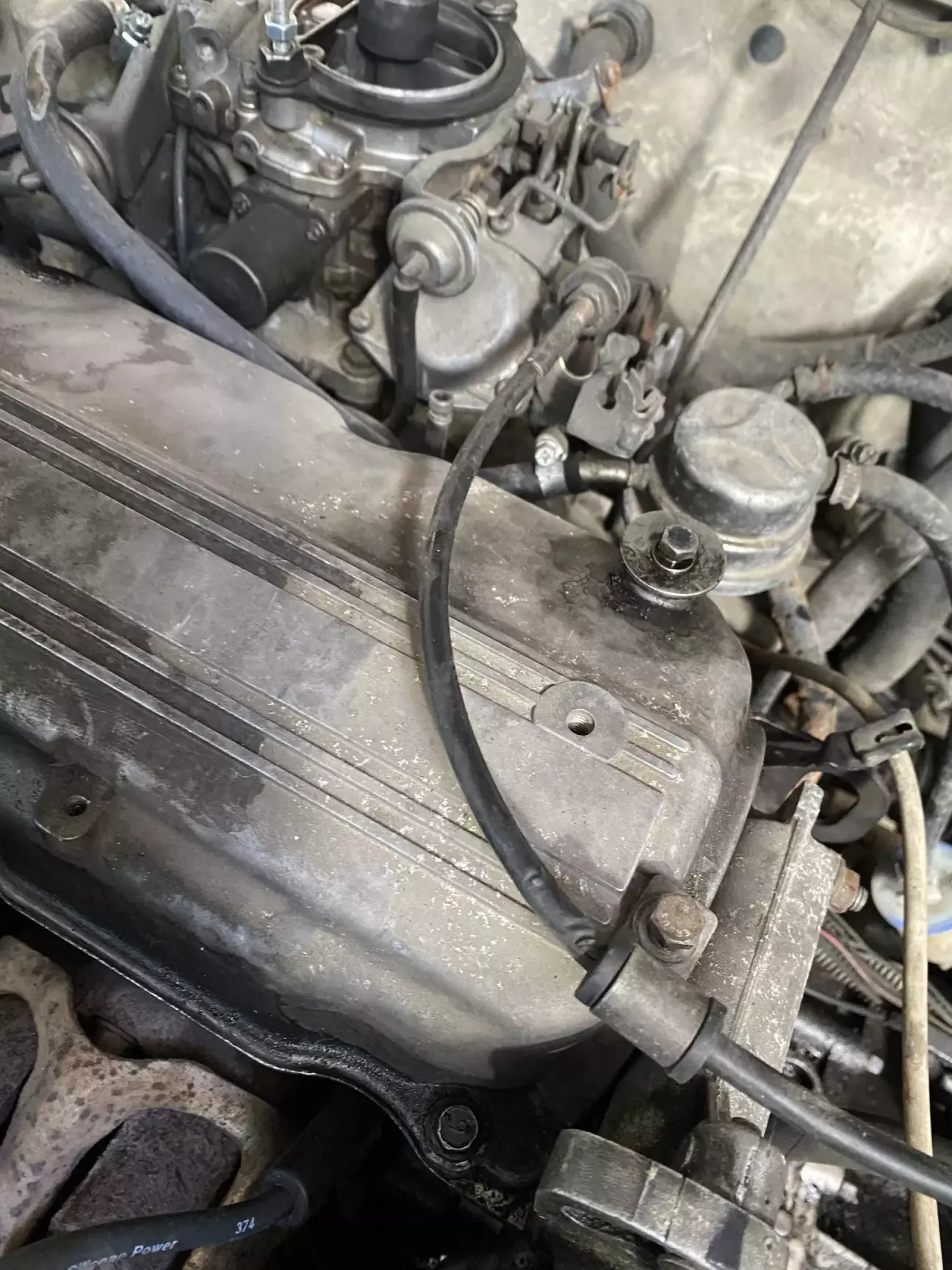 Відкручую на гбц кронтейн троса, і загалом огляд як він там закріплений