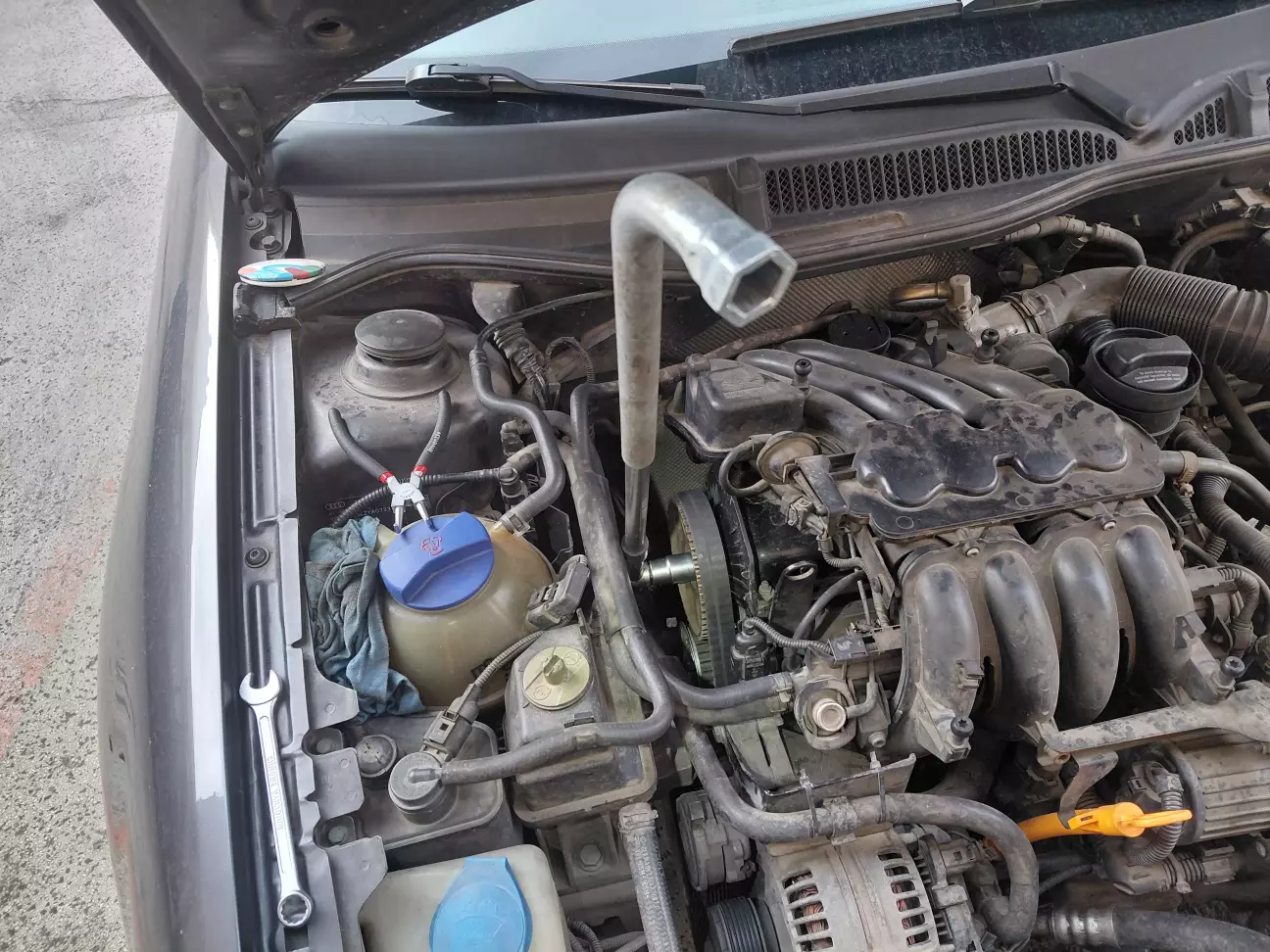 Вороток с длинным плечом для откручивания болта шкива распредвала