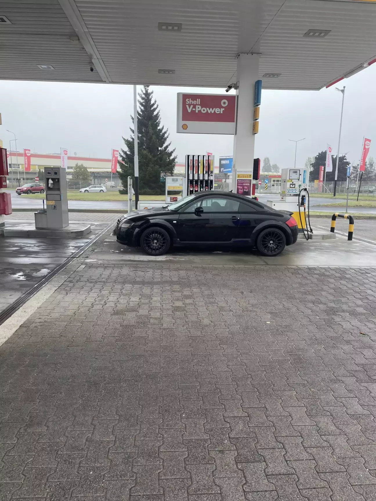 Завжди в гарній формі тримаю її