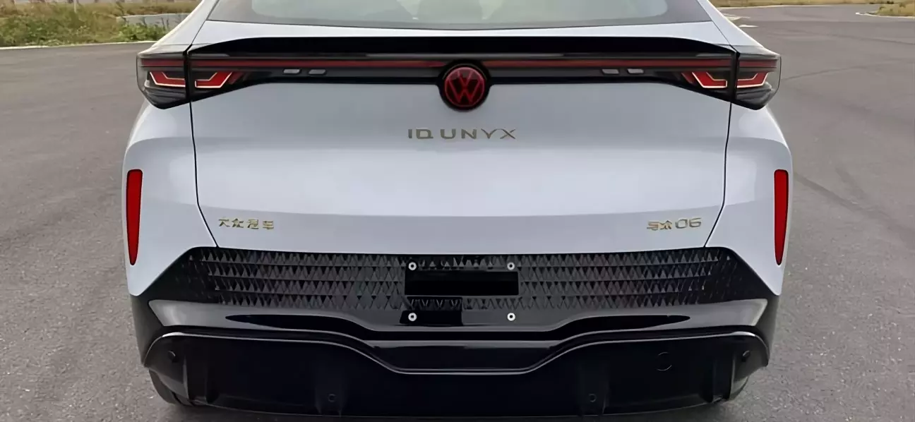 Розміщення отворів кріплення номера (фото з інтернету)