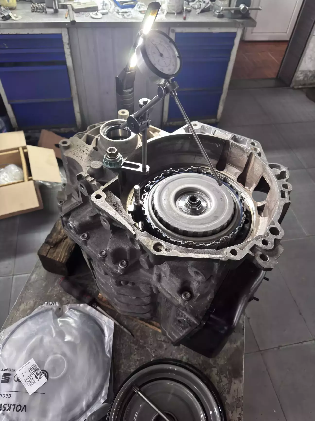 Виставляється тепловий зазор. Регулювання. Далі збірка і адаптація