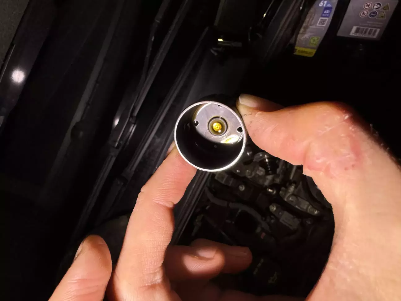 Стан внутрішній, тут шток ПНВТ контактує з центральною областю. Виробітка суттєва.