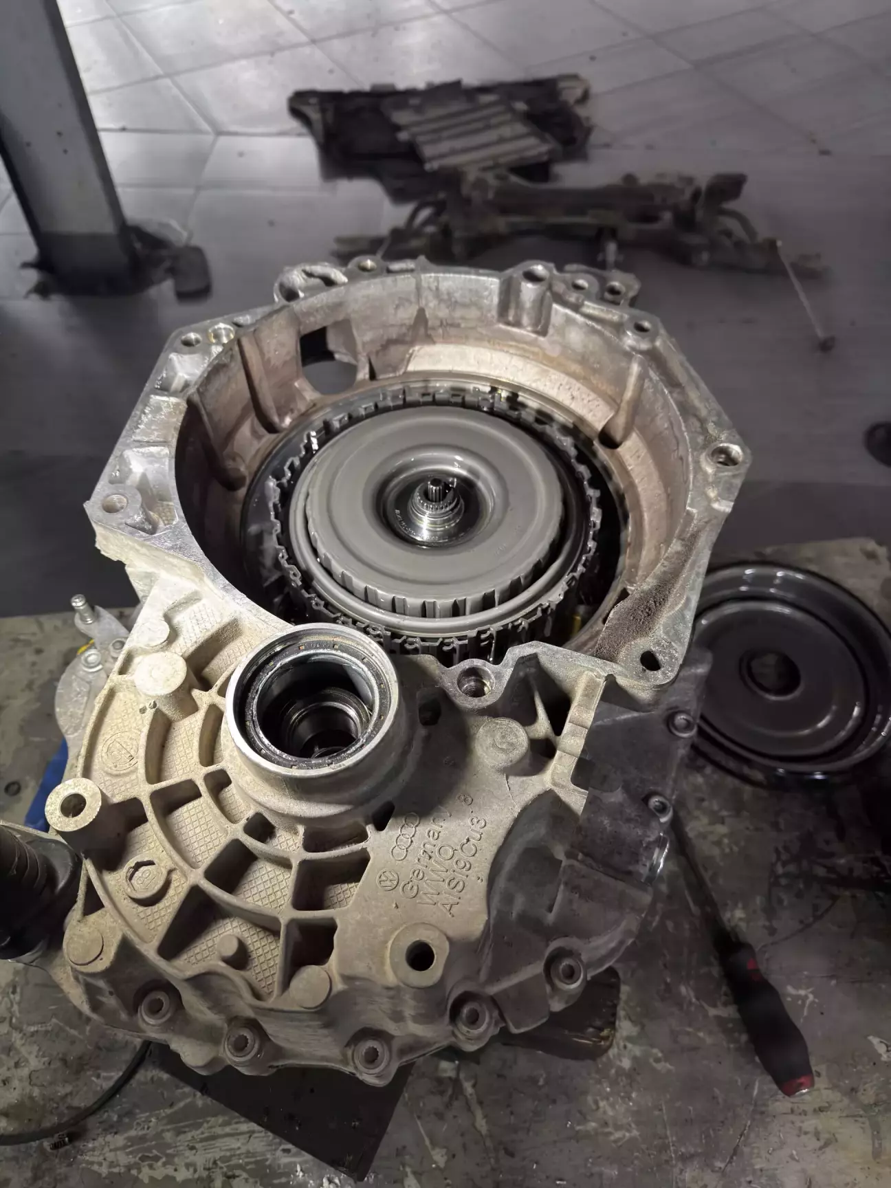 Старе зчеплення. Доречі машина в мене 13 року. Зчеплення 2010