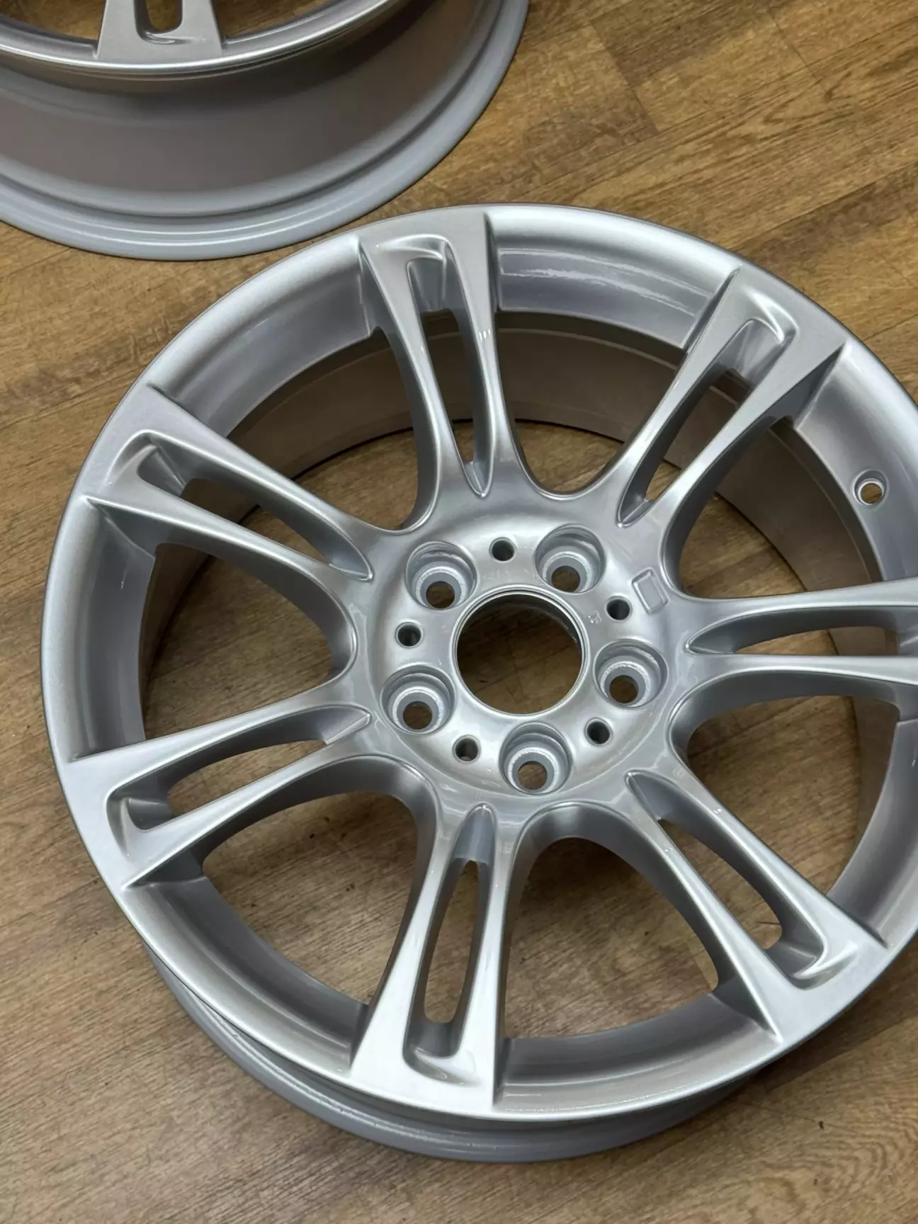 Не соринки, не подтека все хорошо.