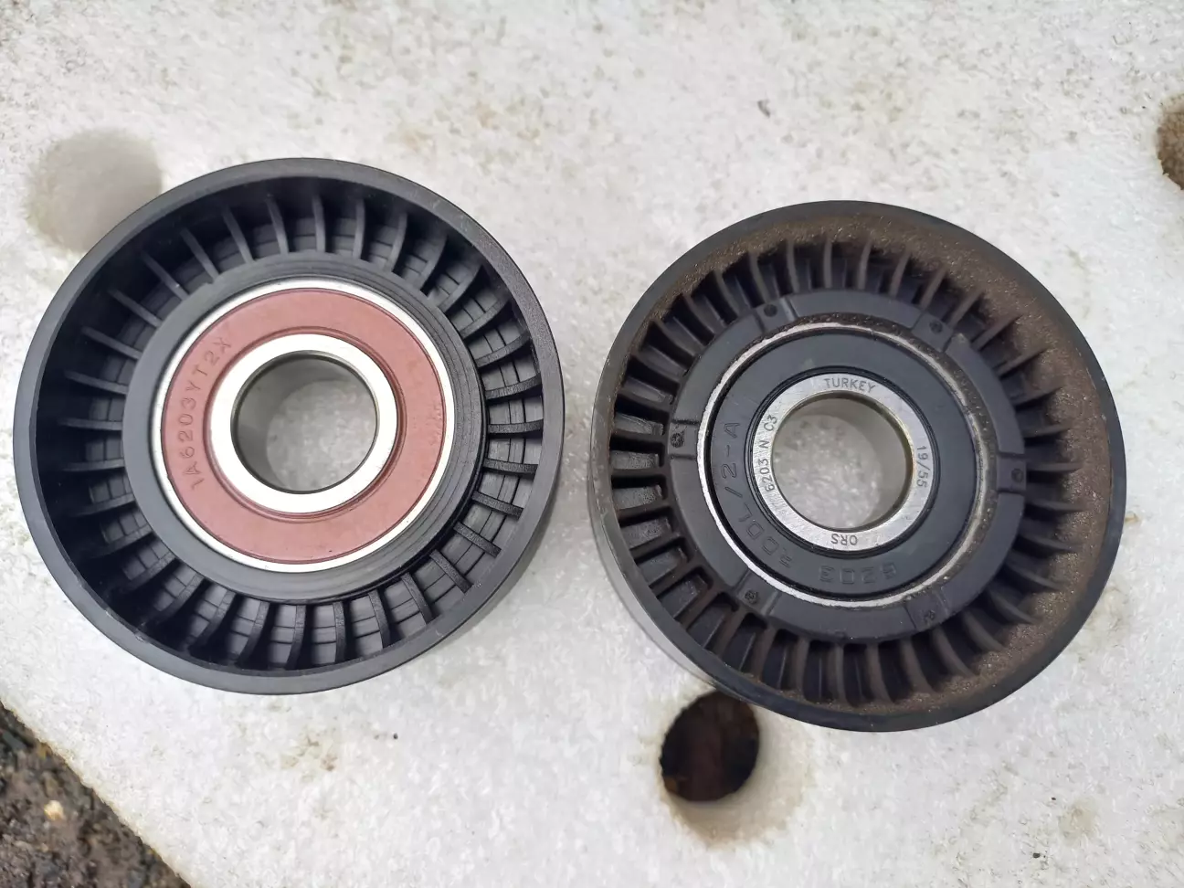 По маркуванню незрозуміло, хто виробник старого ролика