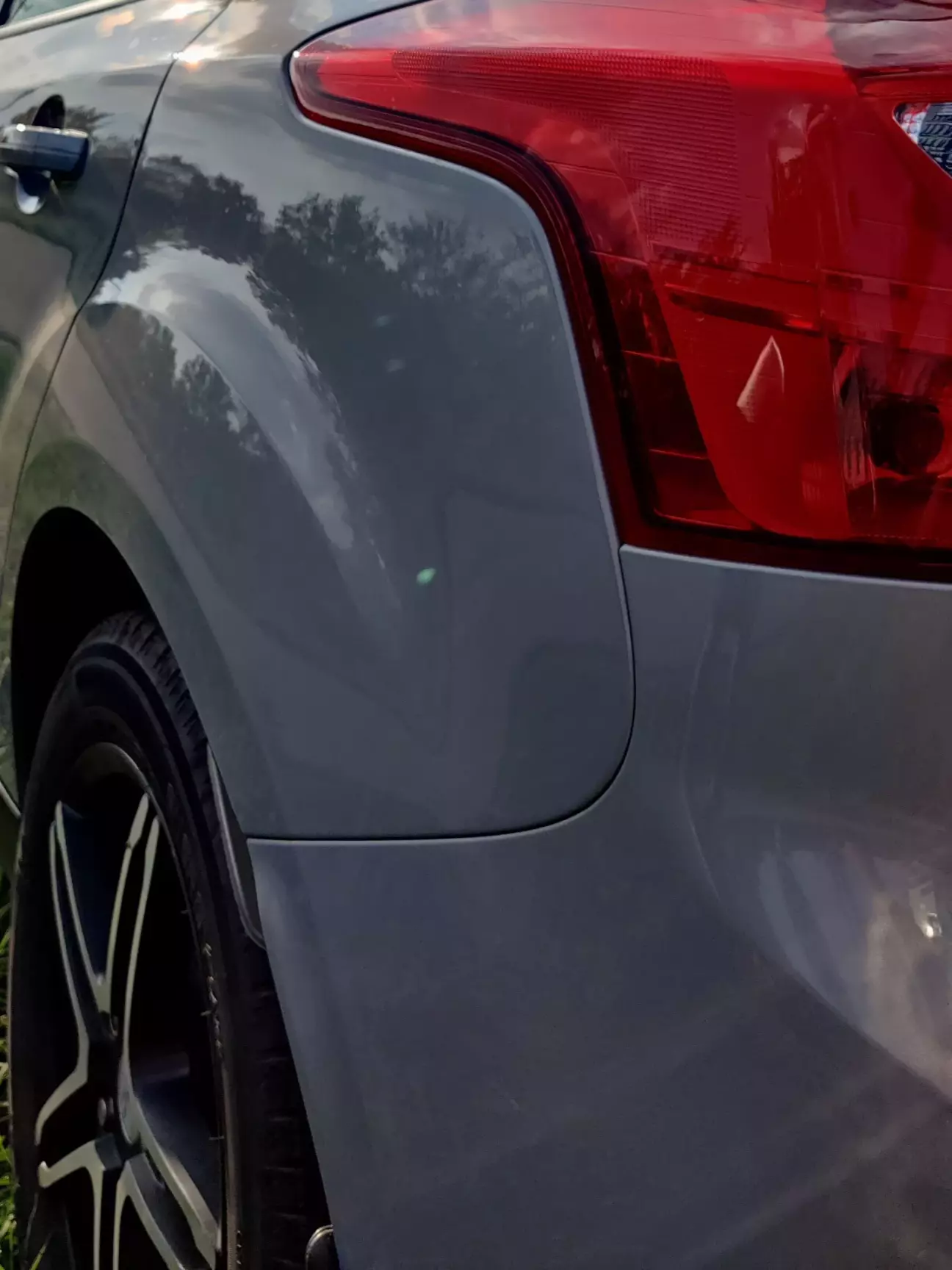 Зробити нормальне фото з ними - та ще морока 😁.