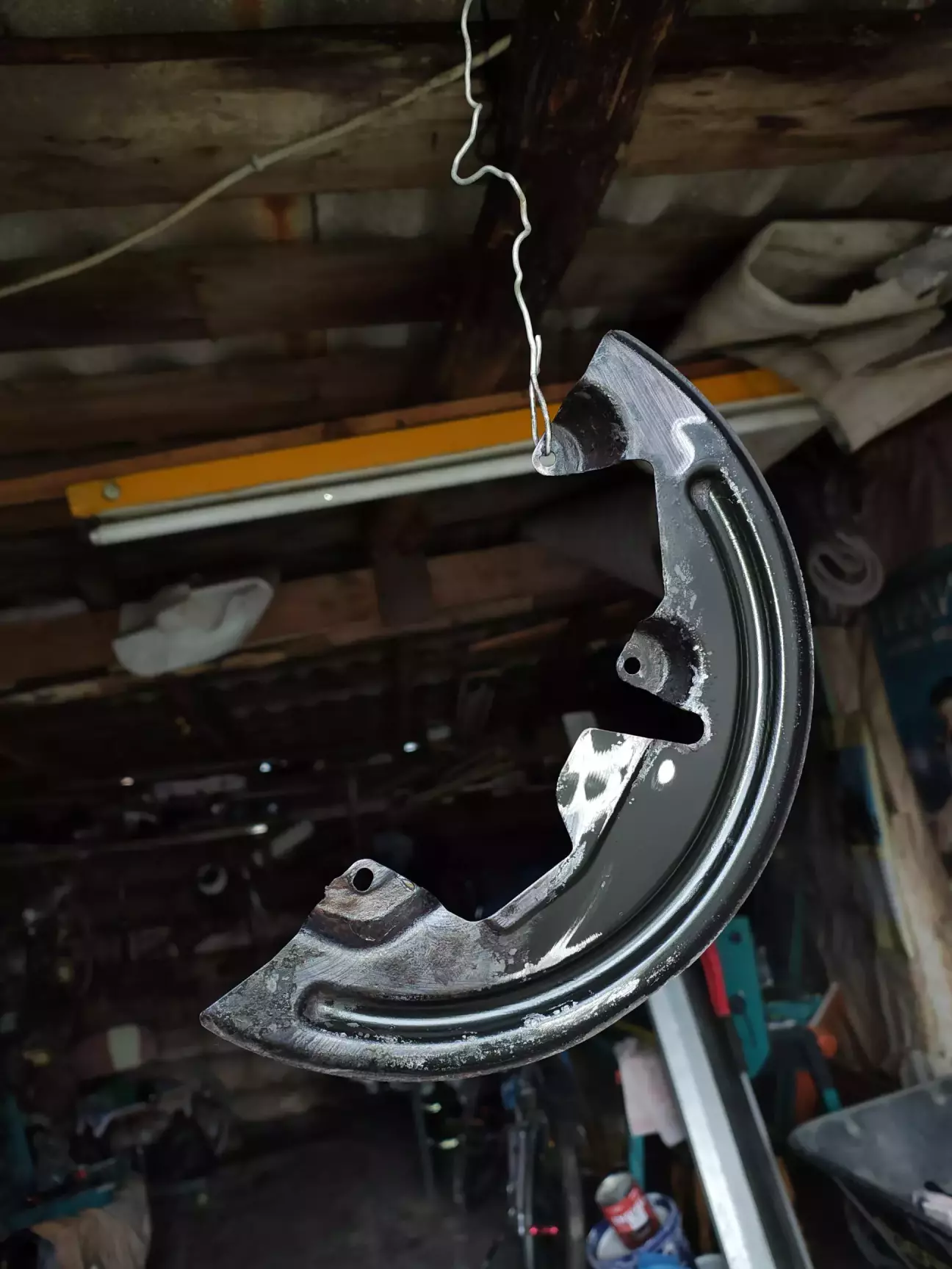 В процесі фарбування