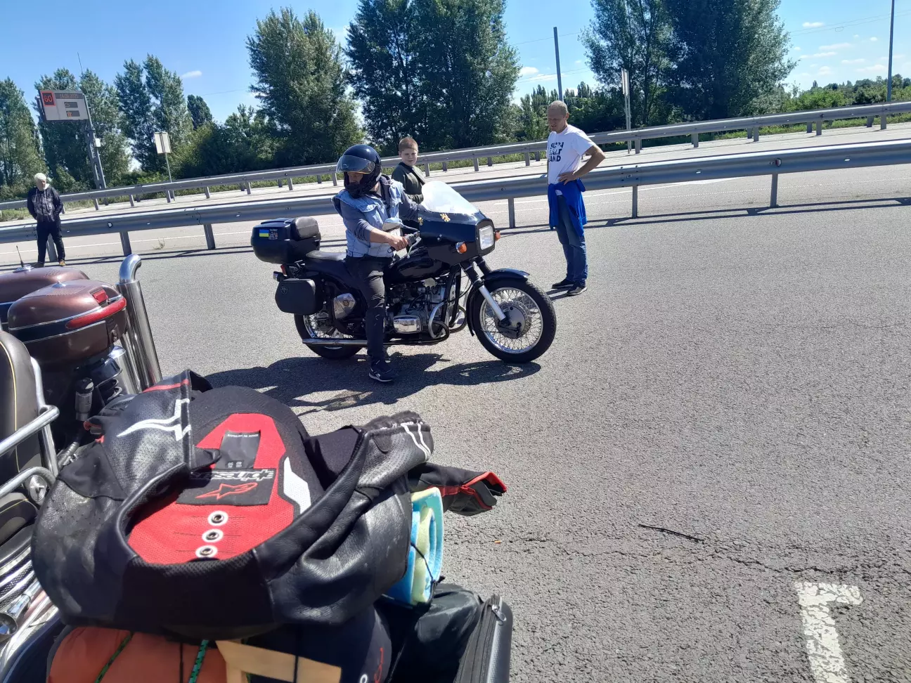 Дніпри в чаті)