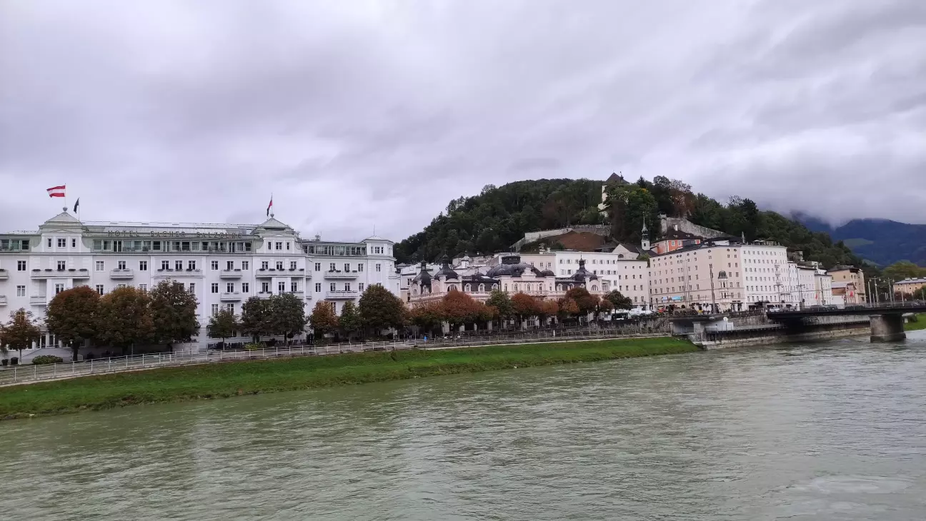 вид на монастирський квартал та броварню