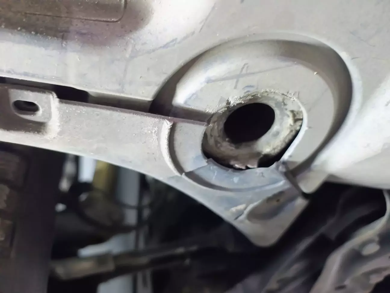 треба купити заглушку N10138801