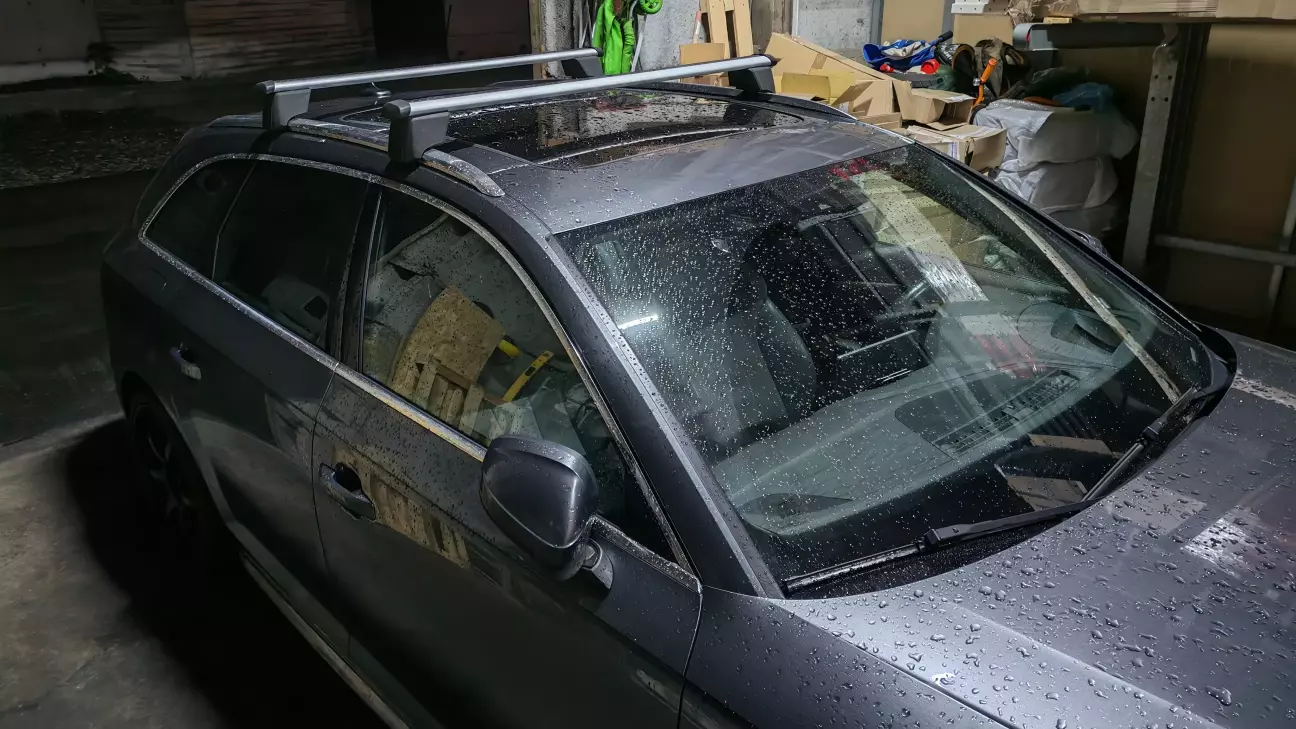 Роботи по встановленню краще проводити в просторому приміщенні, бо в перший раз чогось багато бігав)