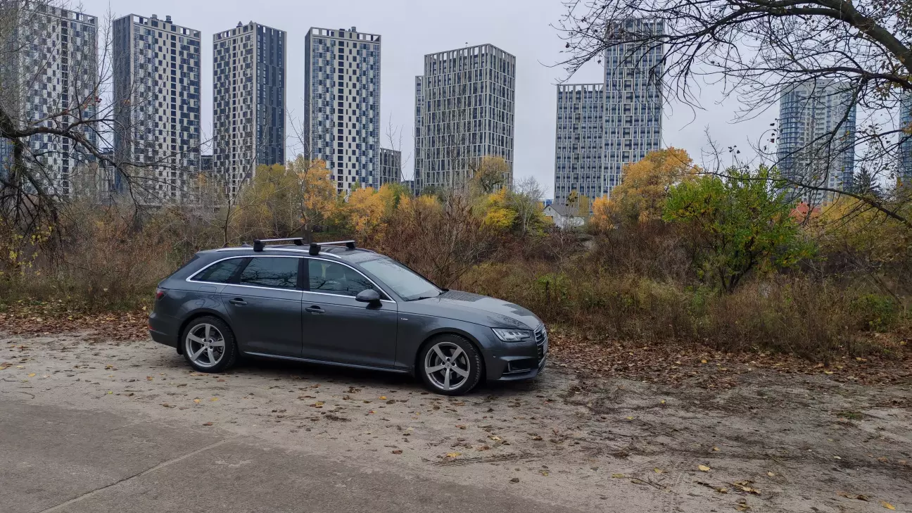 Поставив на кілька днів для перевезення негабаритів і досі з ними їжджу)