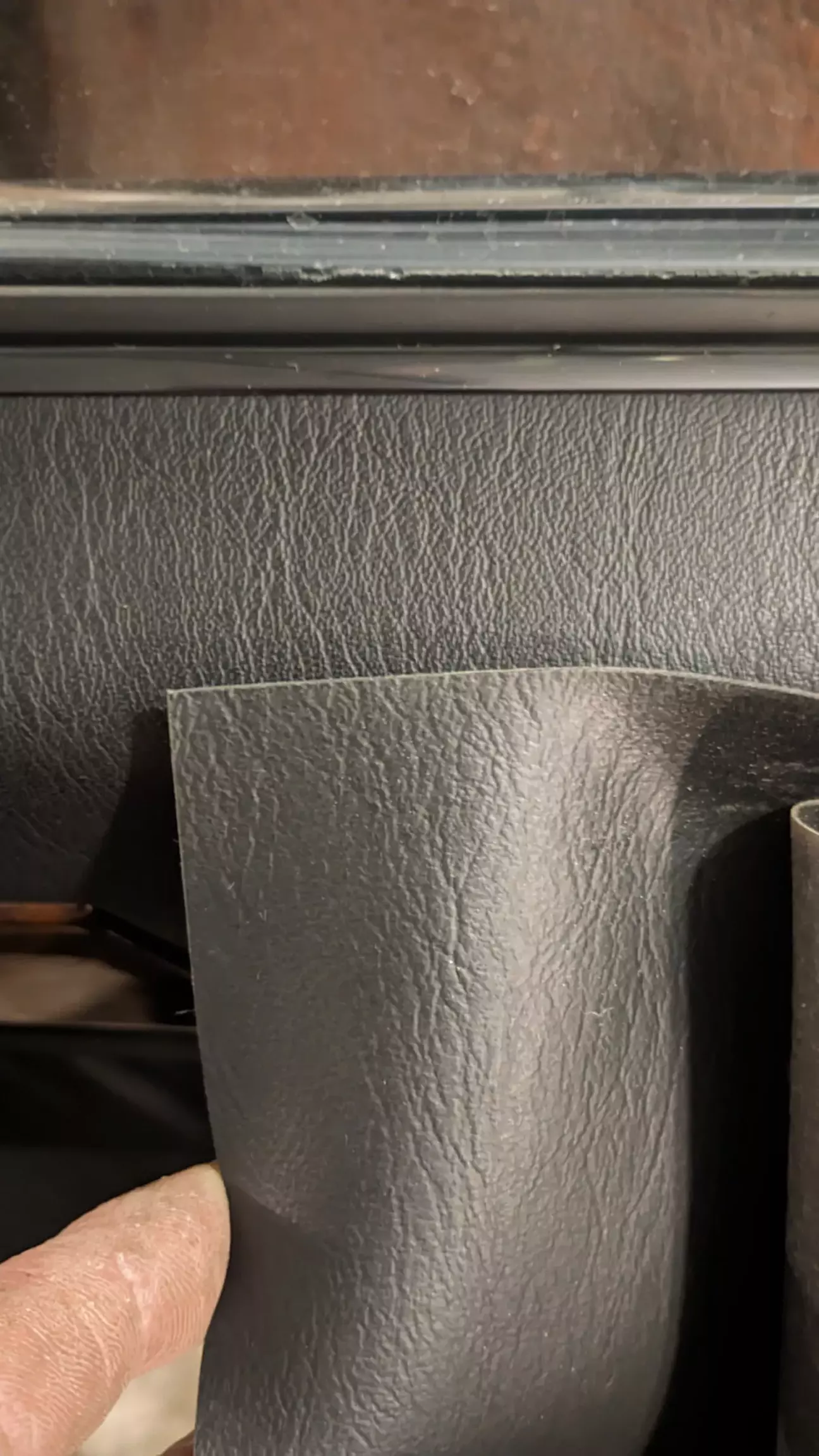 Це в порівнянні з вінілом на дверях