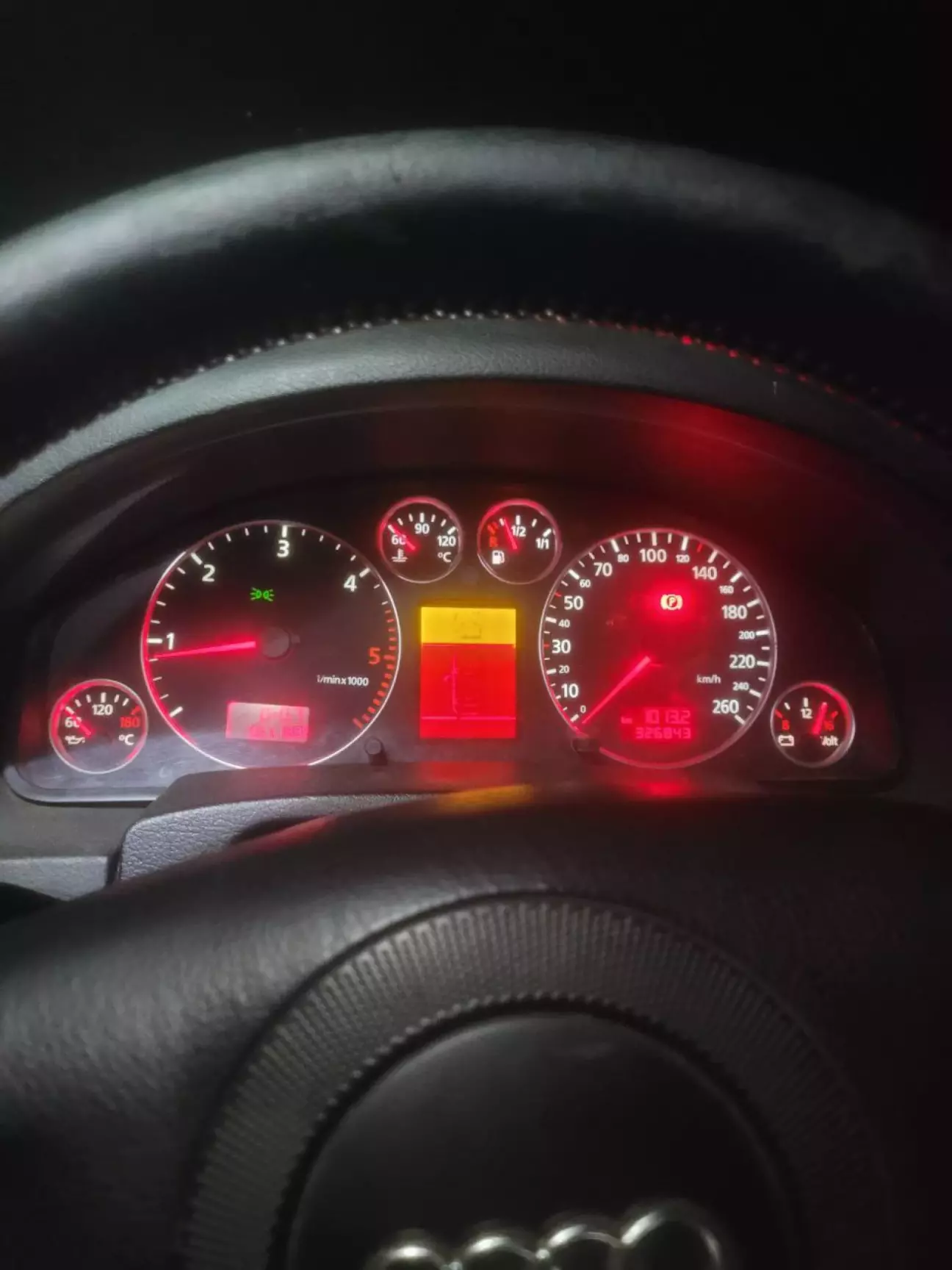 залив охолоджуючу рідину, розвоздушую-прогріваю.