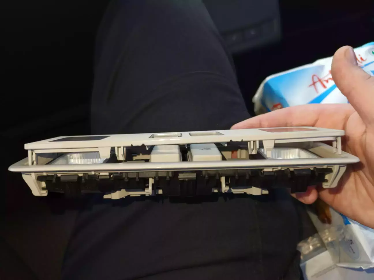 Задня частина з сторони багажника