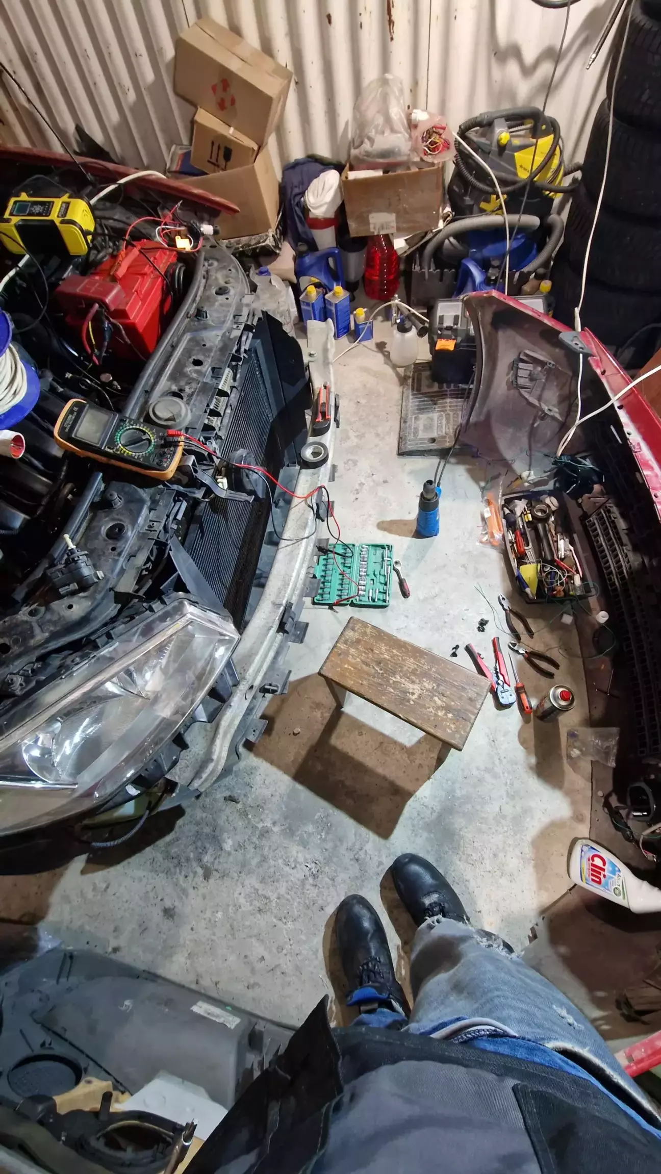 Трохи засидівся вечором в гаражі)