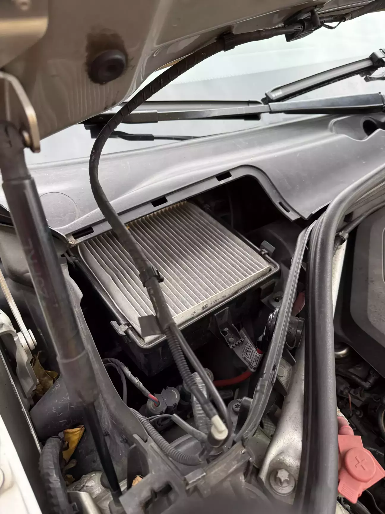 Ось і старі фільтра, знімаю і ставлю нові