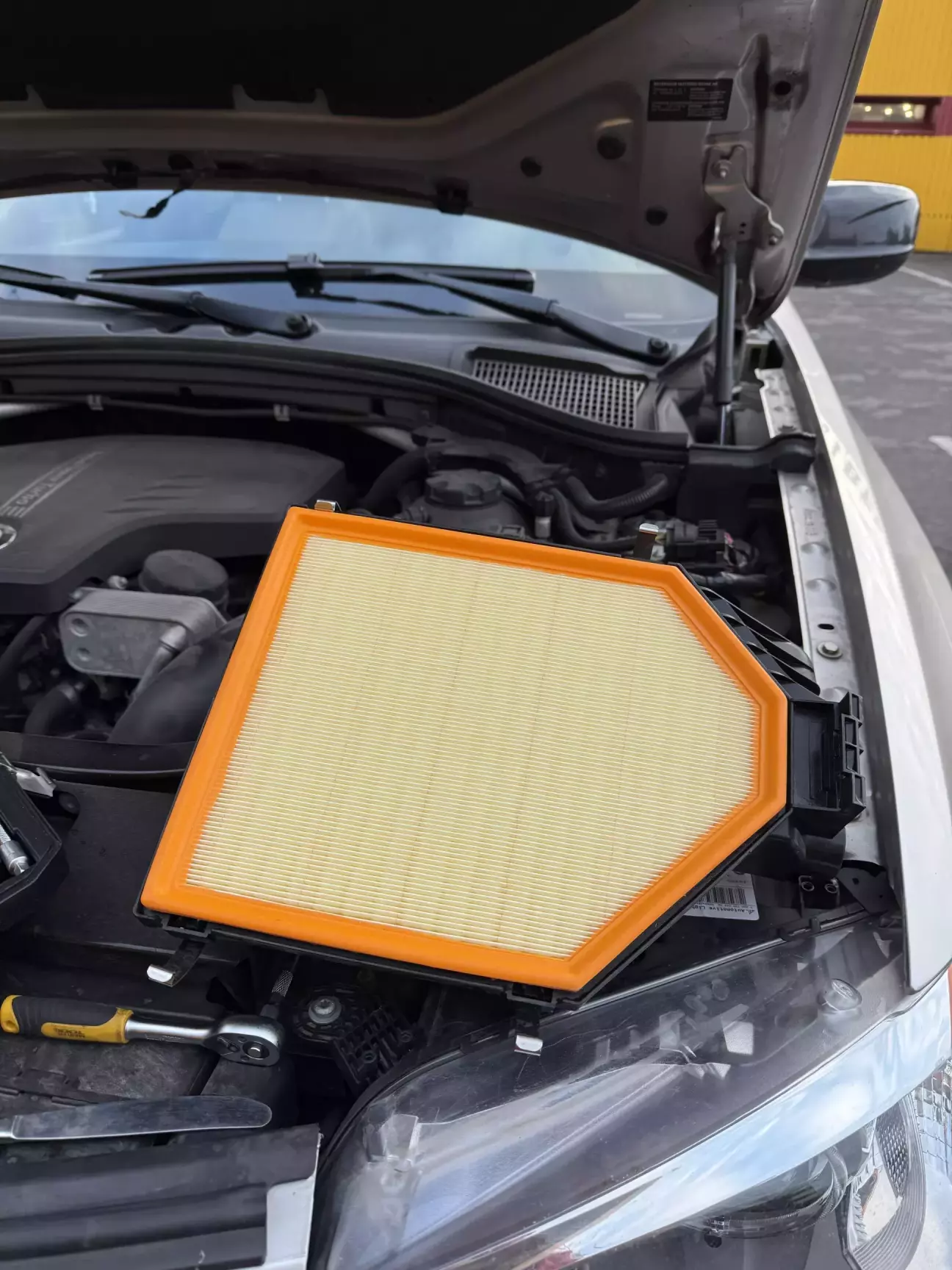 Новенький залітає на своє місце