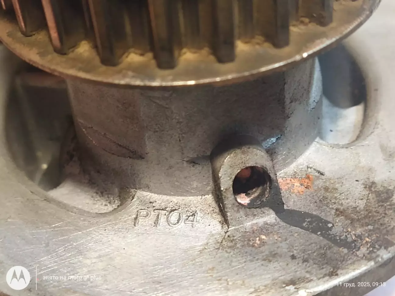 оригінальна помпа вже підтікала