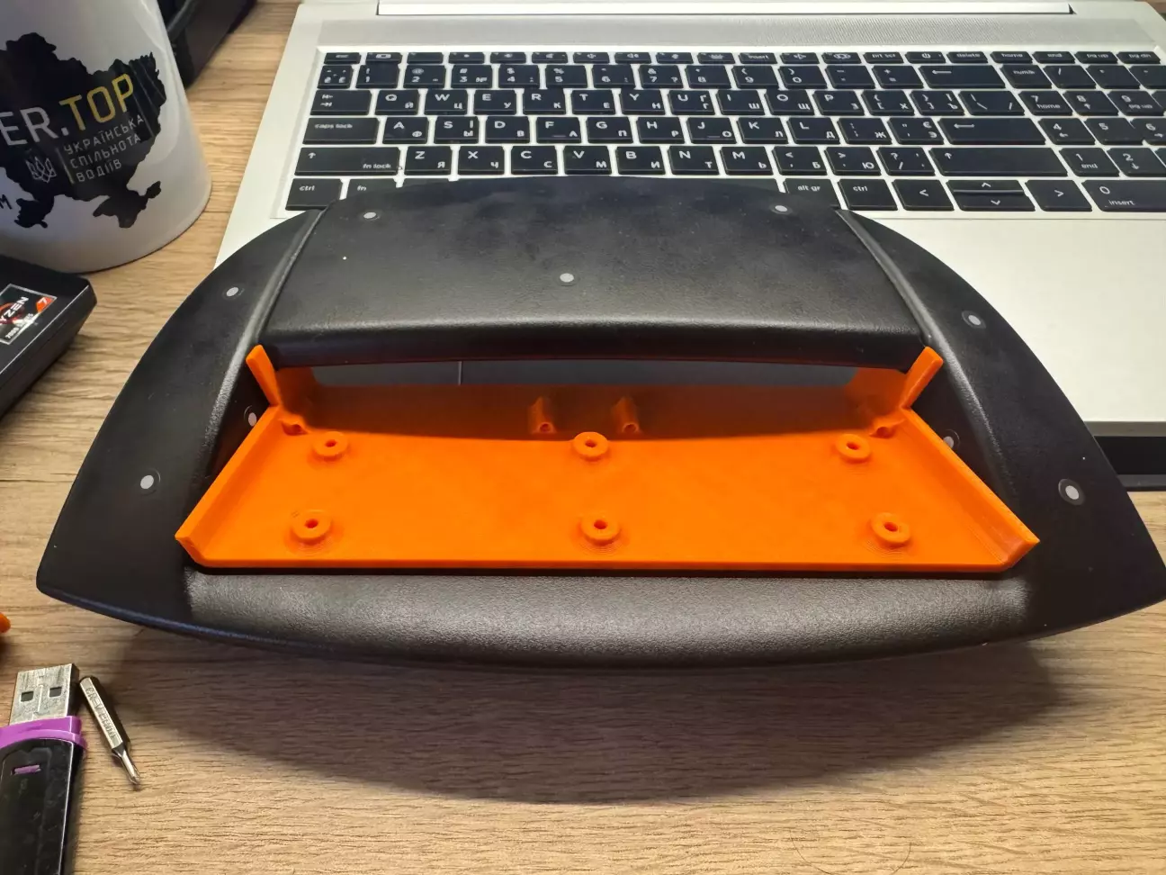 Шаблон для свердлення отворів у накладці годинника