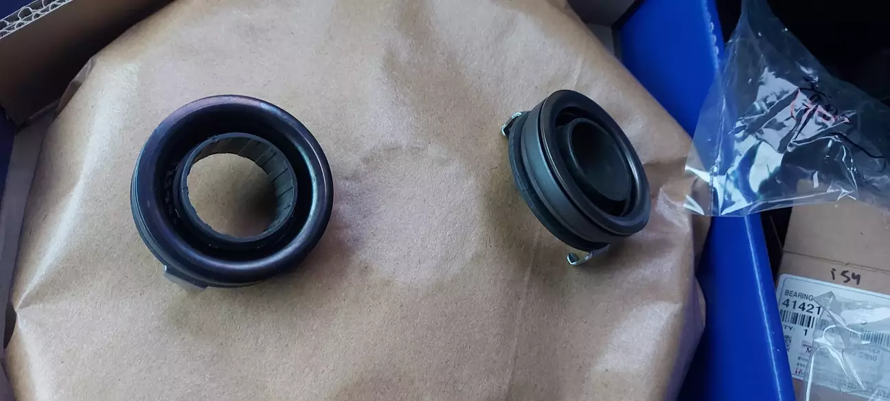 Слева - оригинал, справа - комплектное Валео дизельное