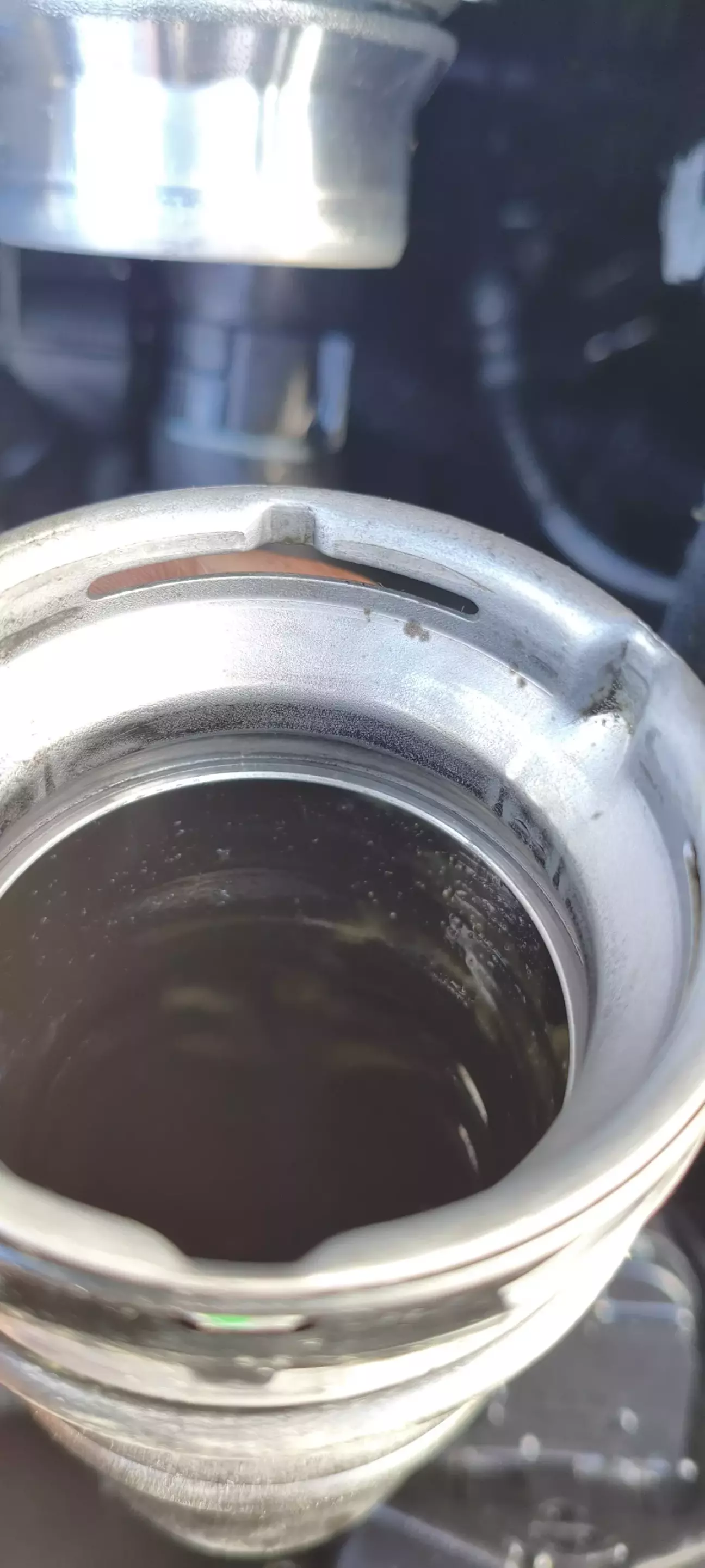 Виймаю стару манжету. Все добре мию. Стару манжету не викидаю.