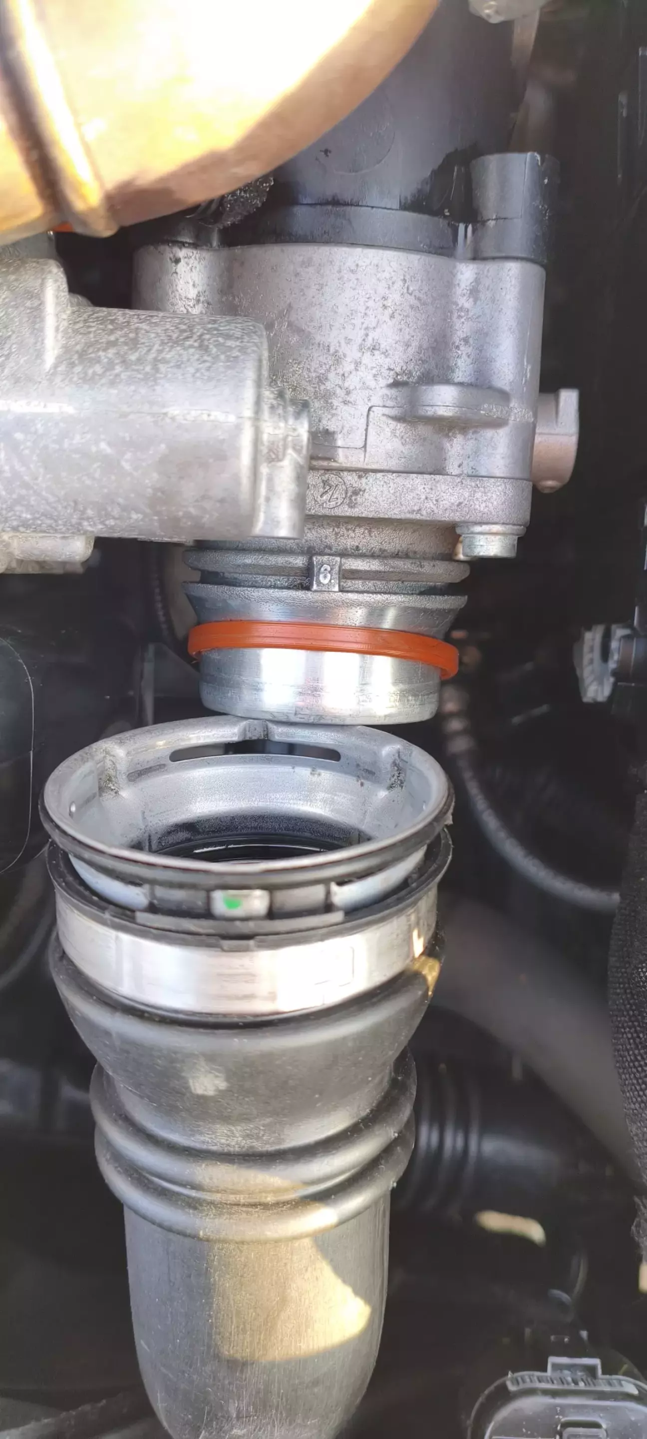 Вдіваю залишки старої манжети