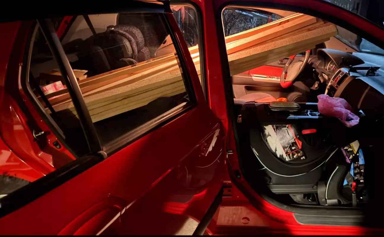 Навіть наявність двух автокрісел не стане на заваді☺️