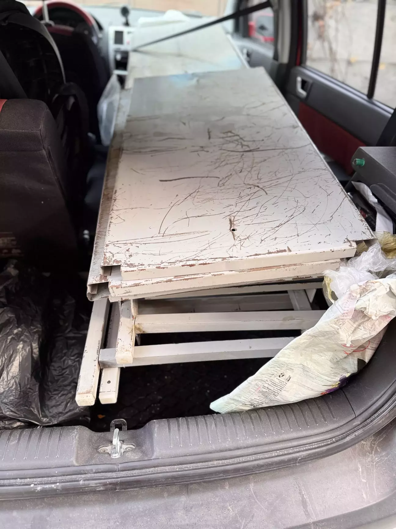 Треба перевезти величезний стілаж 2*2 на 7 полиць - та будь ласка…