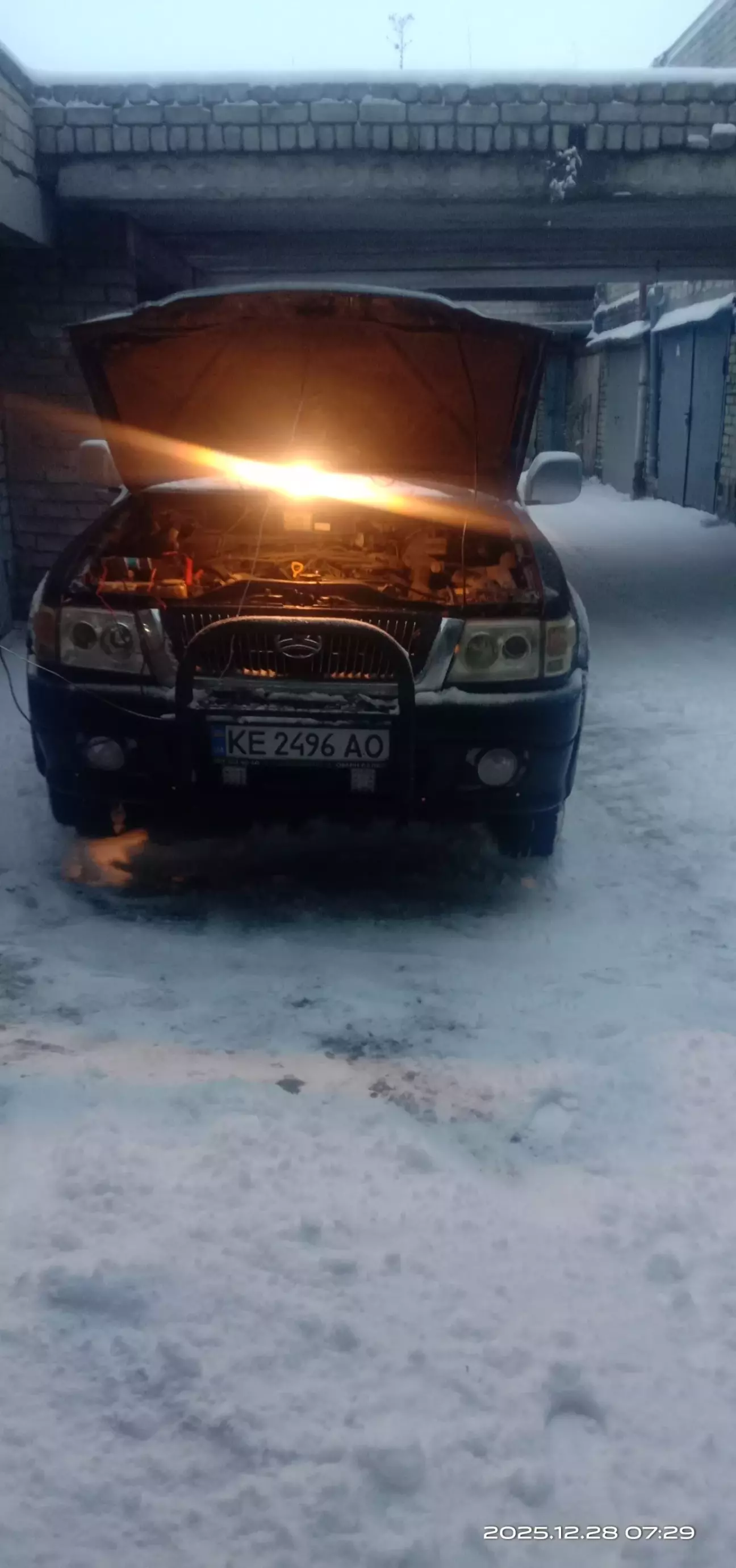 Пол седьмого утра и я уже в гараже