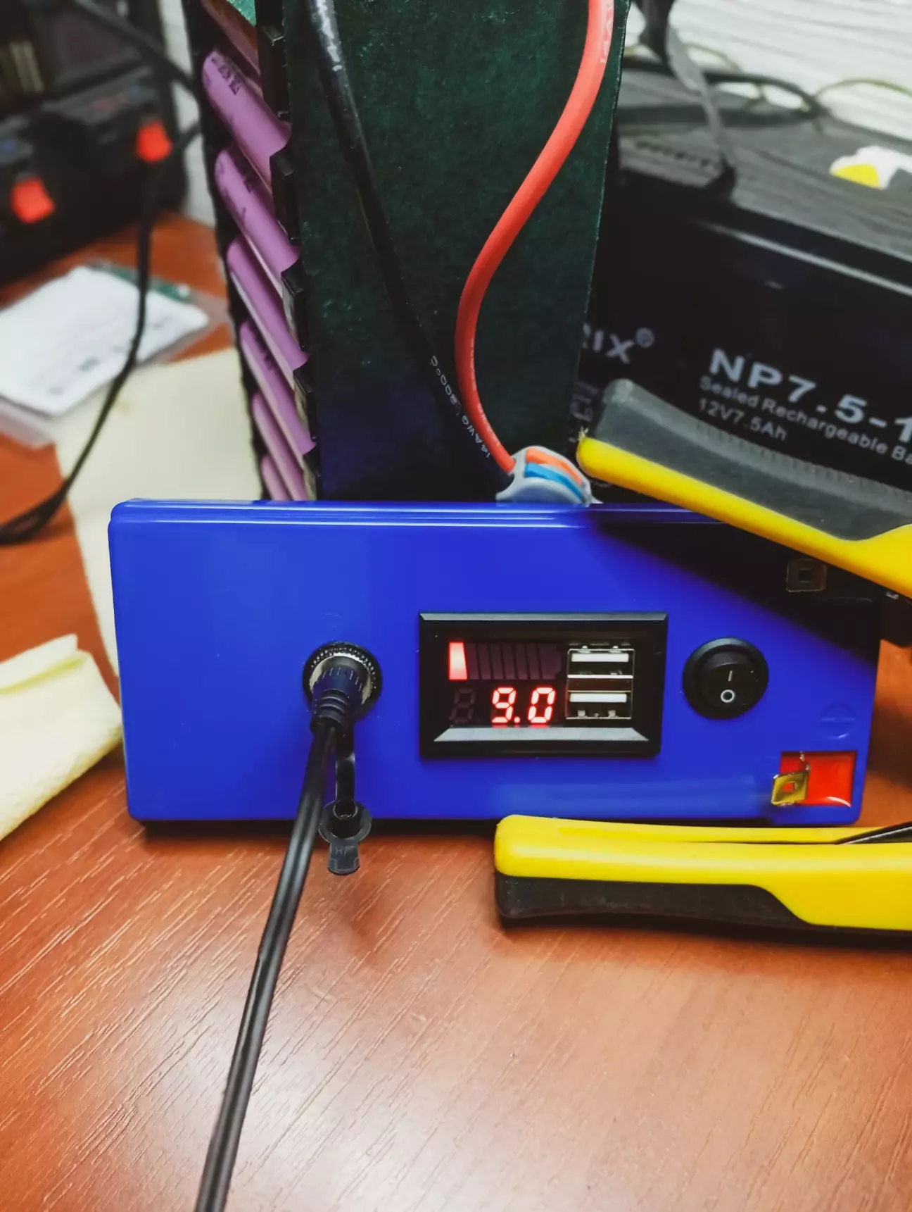 Поставив на розряд, перевірити захист бмс від перерозрядженя