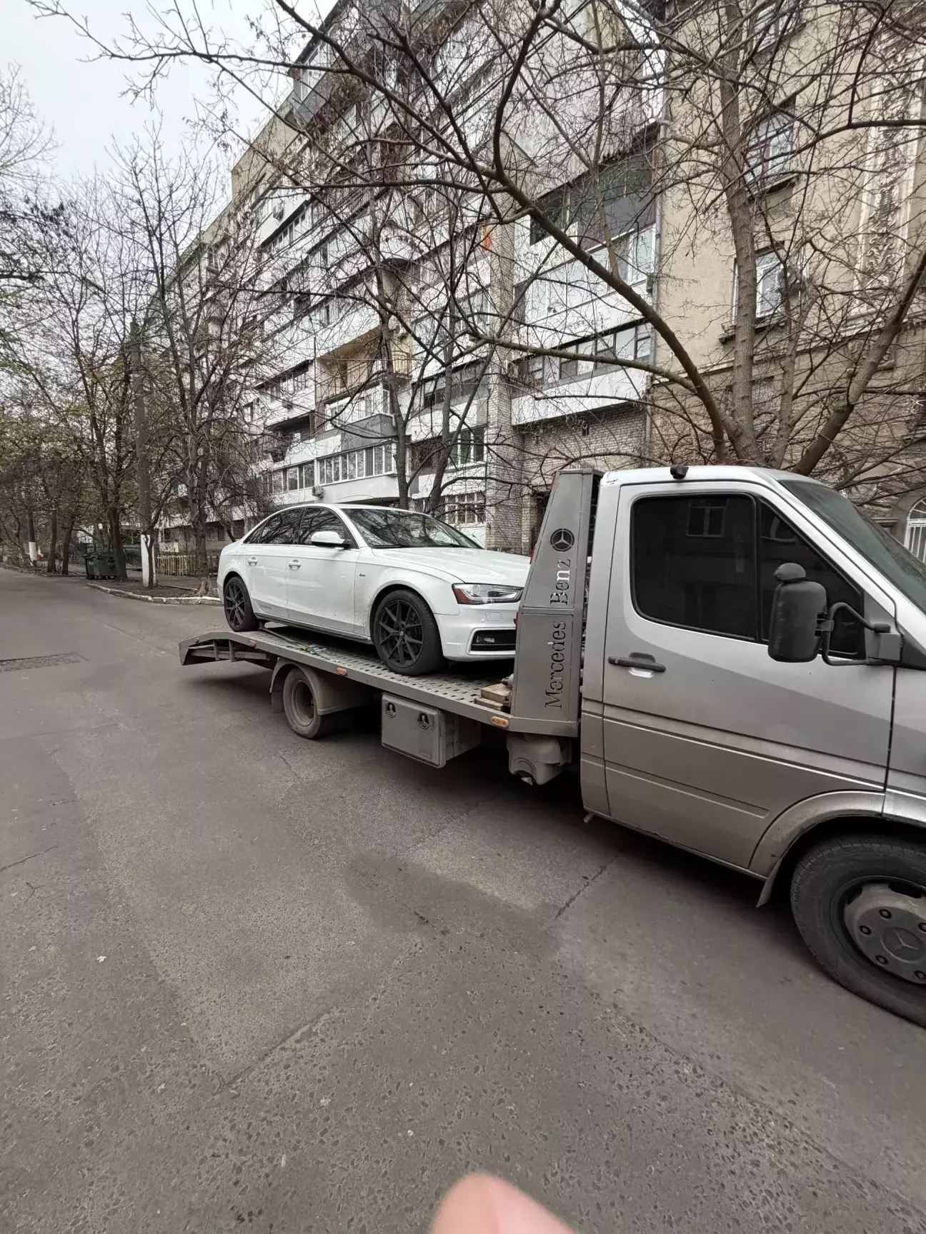 3 дні володіння — і вже евакуатор 😅