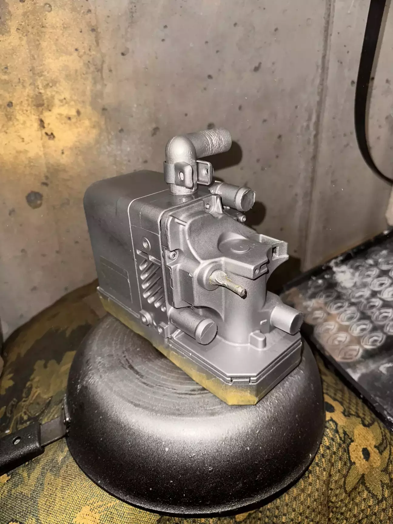 Думаю так буде ліпше,і менше буде там кородувати алюміній